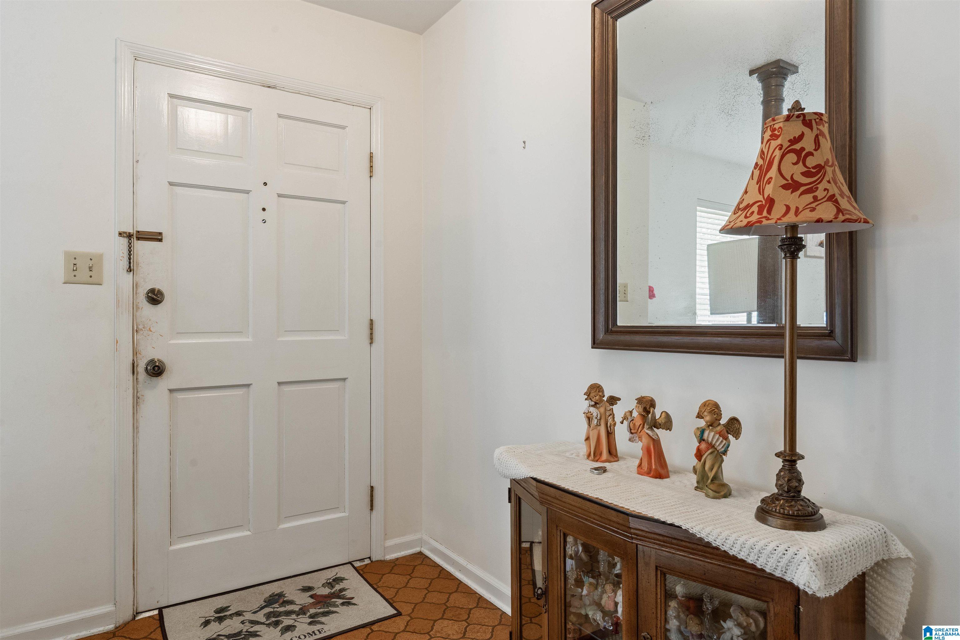 Photo 3 of Single family home for sale at 3427 Kildare Dr, Hoover, AL 35226 | MLS# 21461521 | Listing updated on 2026-08-07