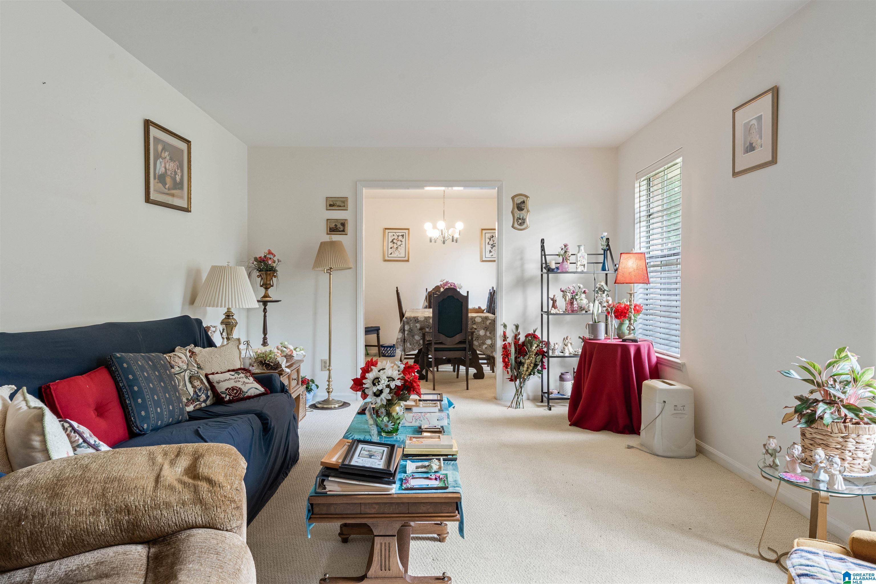 Photo 4 of Single family home for sale at 3427 Kildare Dr, Hoover, AL 35226 | MLS# 21461521 | Listing updated on 2026-08-07