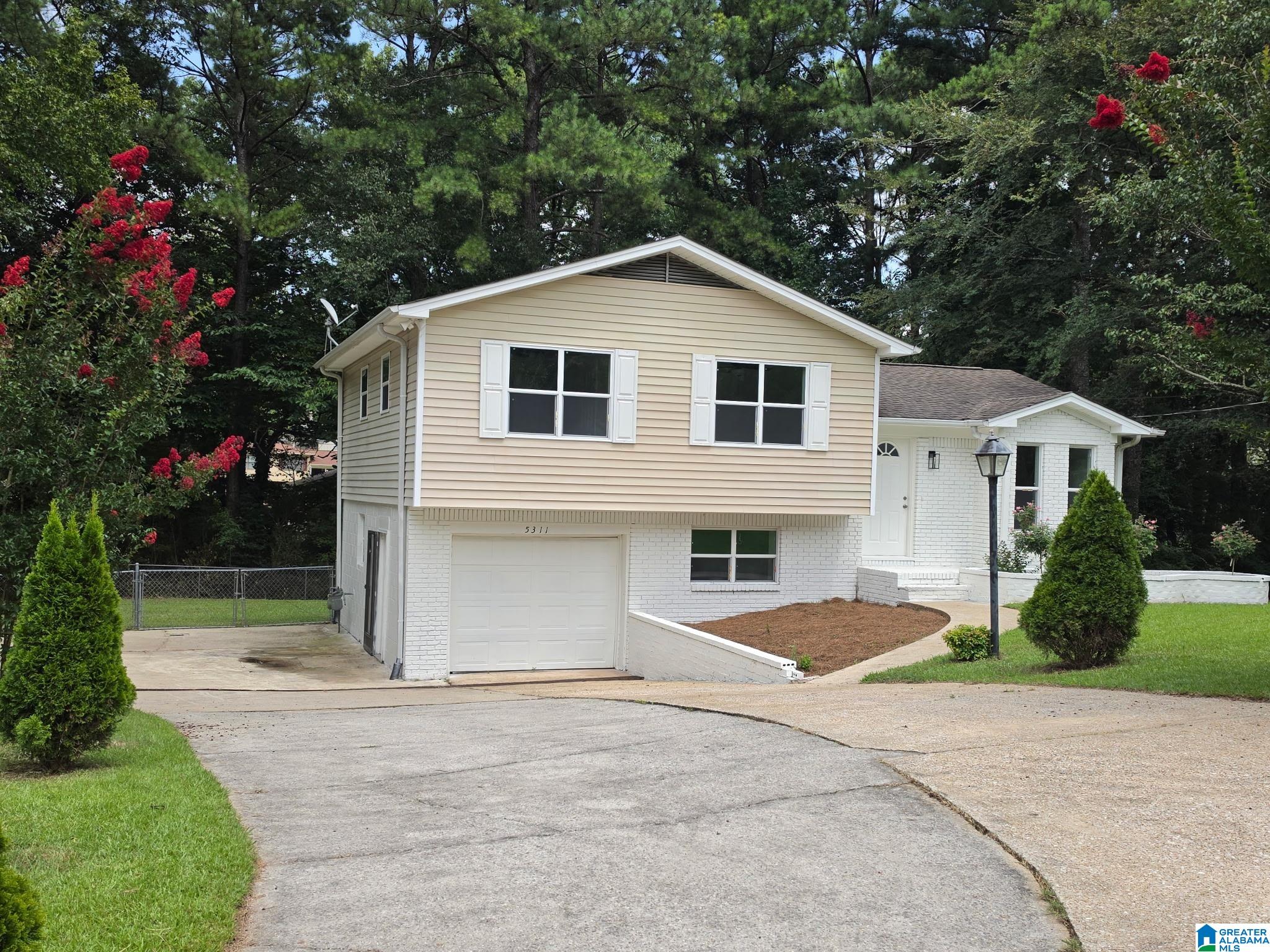 2nd image of 5311 Scott Dr, Pinson, AL 35126 | MLS# 21461549
