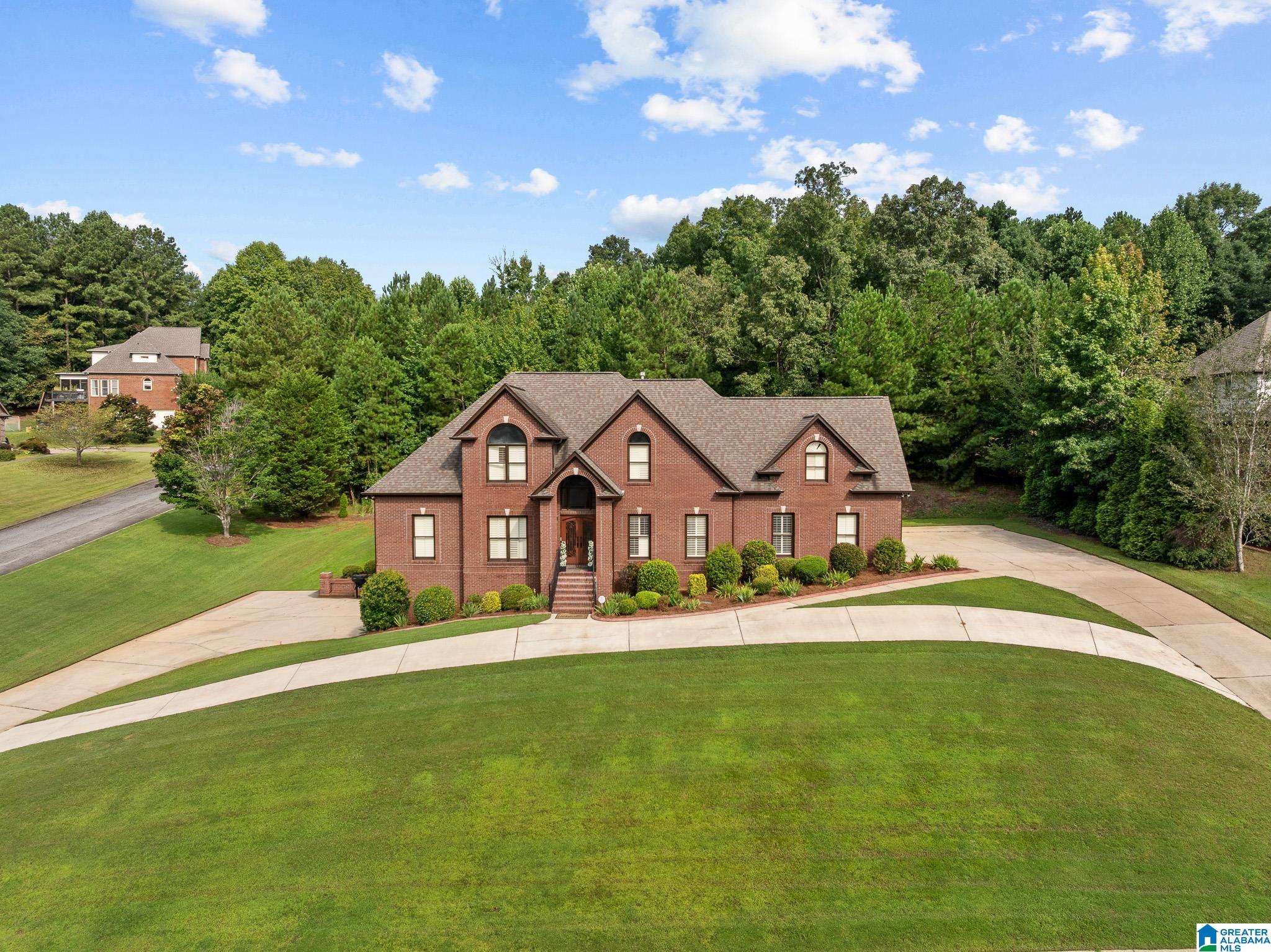 Photo 1 of Single family home for sale at 8052 Lakeside Cir, Trussville, AL 35173 | MLS# 21461560 | Listing updated on 2026-09-15