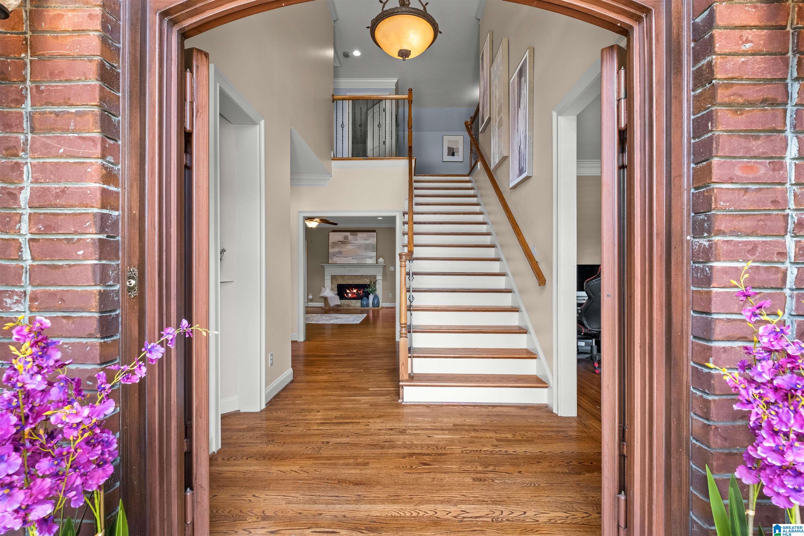 2nd image of 8052 Lakeside Cir, Trussville, AL 35173 | MLS# 21461560