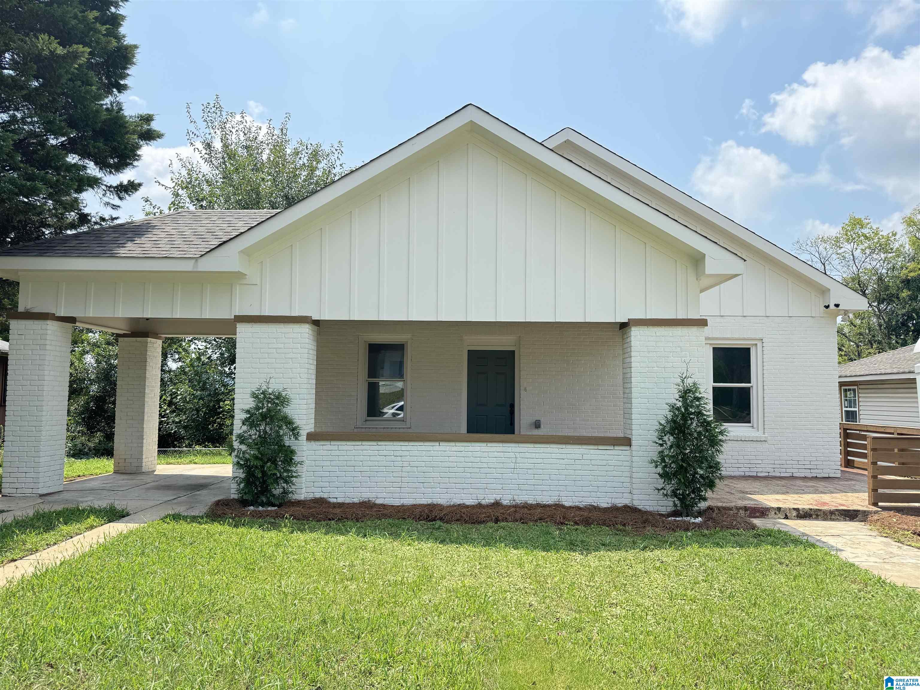 Photo 1 of Sale Pending at 2309 28th Street, Birmingham, AL 35208 | MLS# 21461603 | Listing updated on 2026-09-17