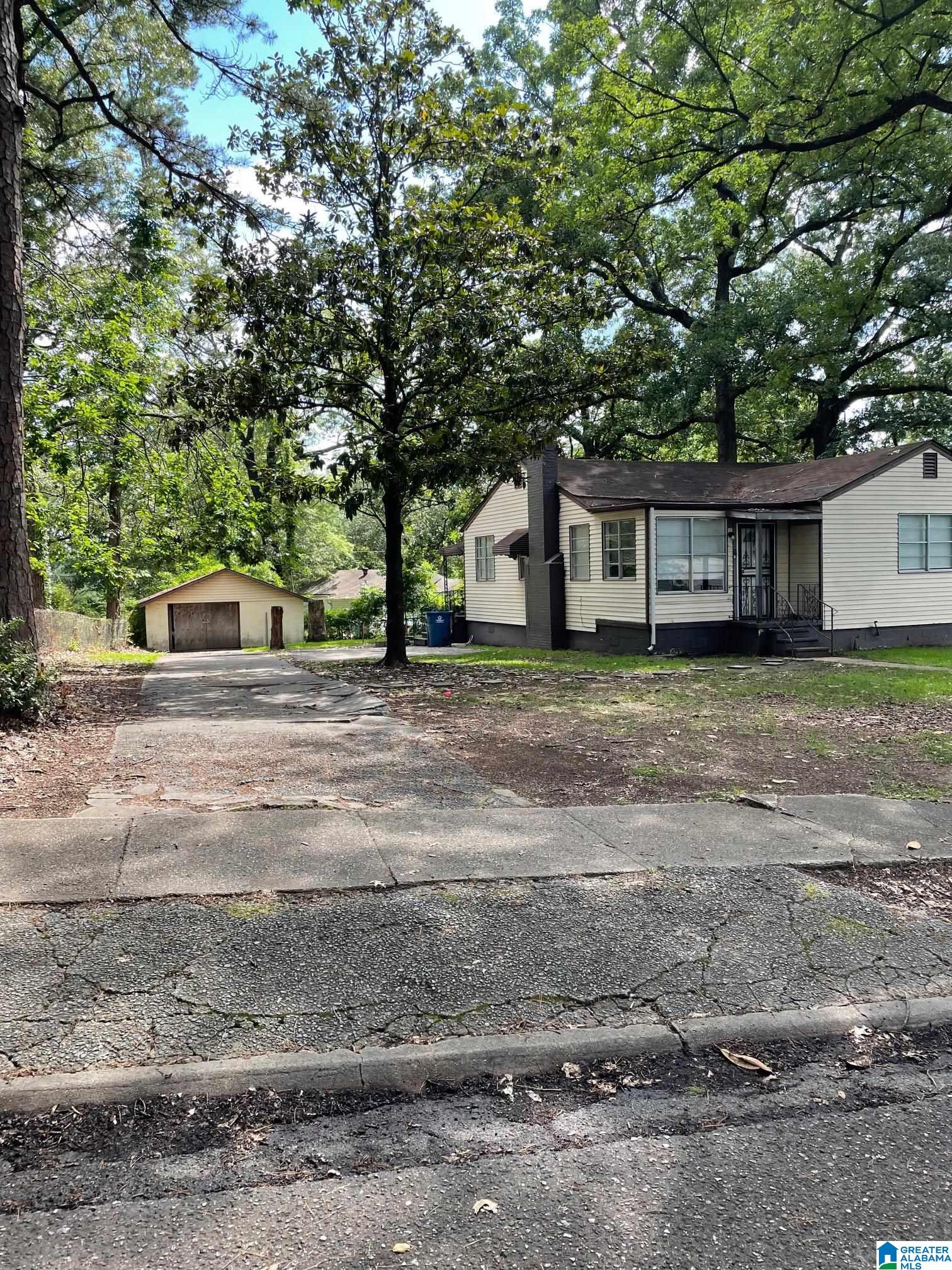 1st image of 521 Osceola Circle, Fairfield, AL 35064 | MLS# 21461647