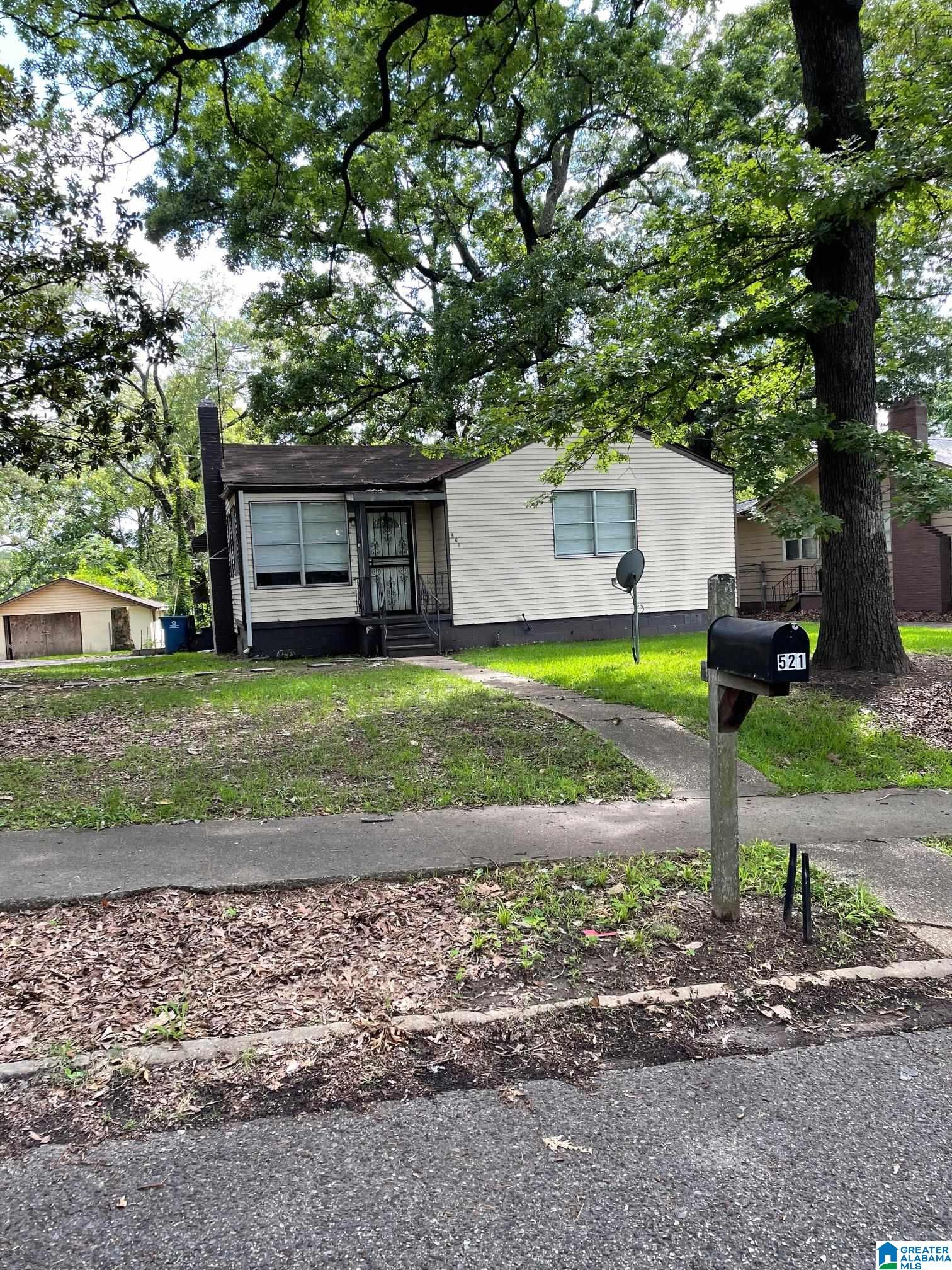 2nd image of 521 Osceola Circle, Fairfield, AL 35064 | MLS# 21461647
