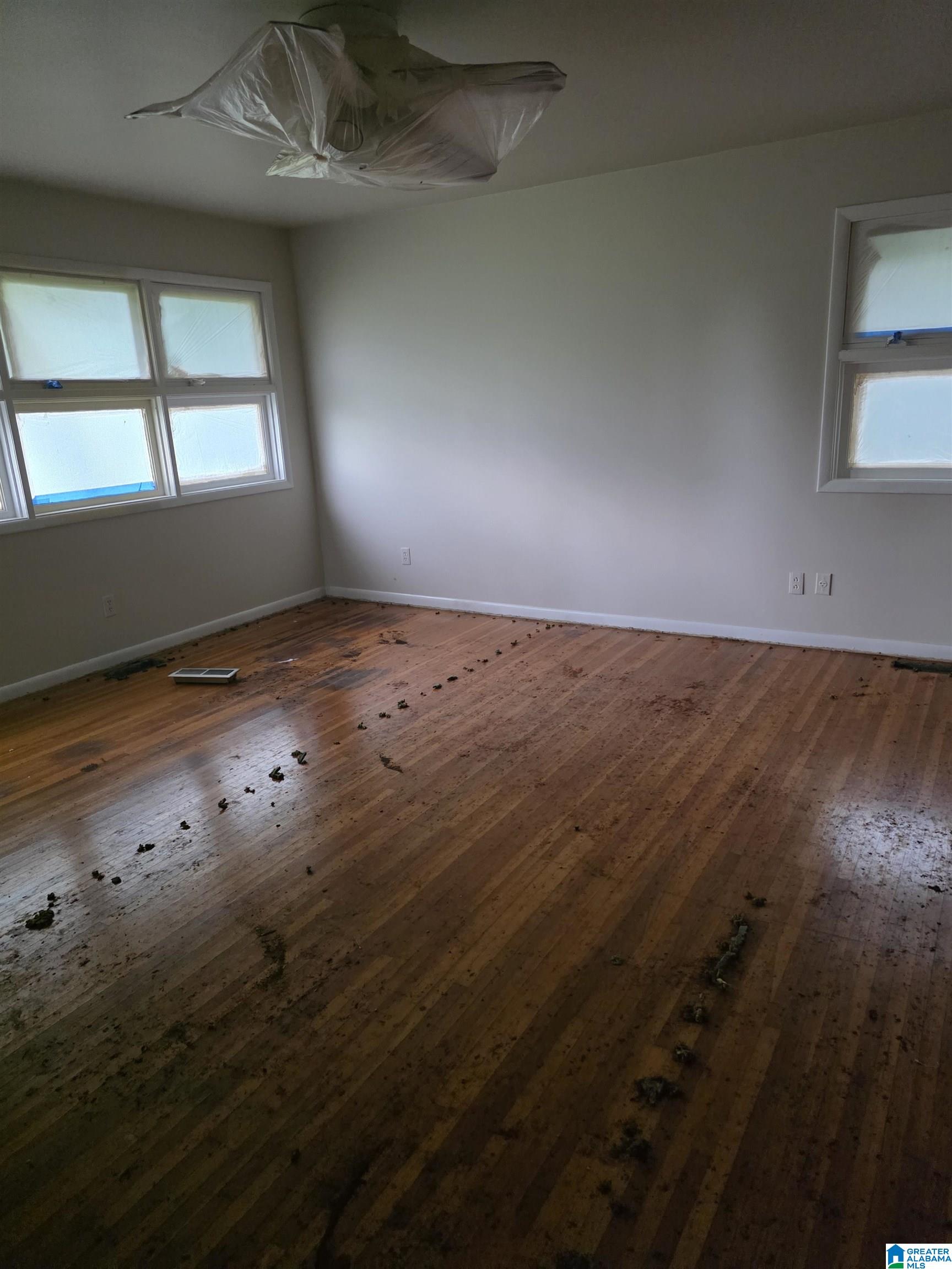 Photo 3 of Single family home for sale at 956 Reedwood Ln, Birmingham, AL 35235 | MLS# 21461655 | Listing updated on 2026-08-10