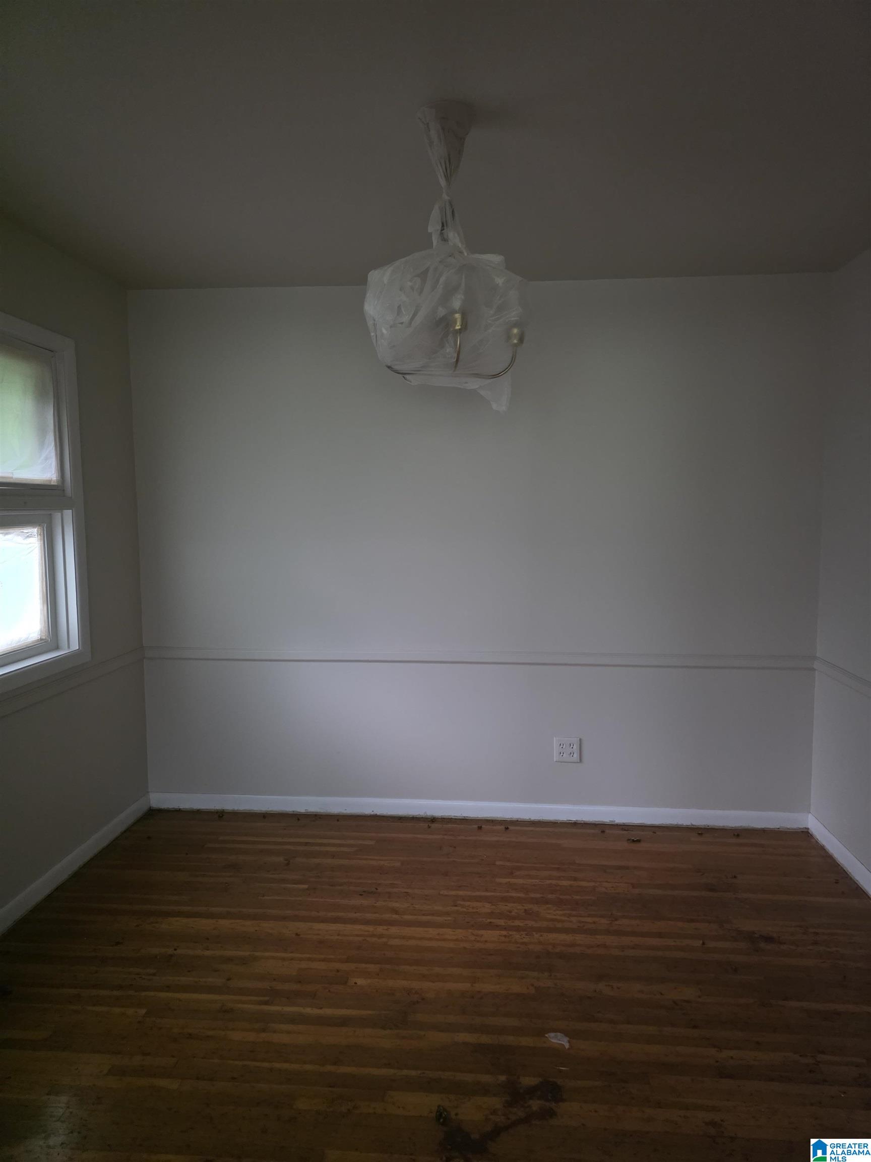 Photo 3 of Single family home for sale at 956 Reedwood Ln, Birmingham, AL 35235 | MLS# 21461655 | Listing updated on 2026-08-10