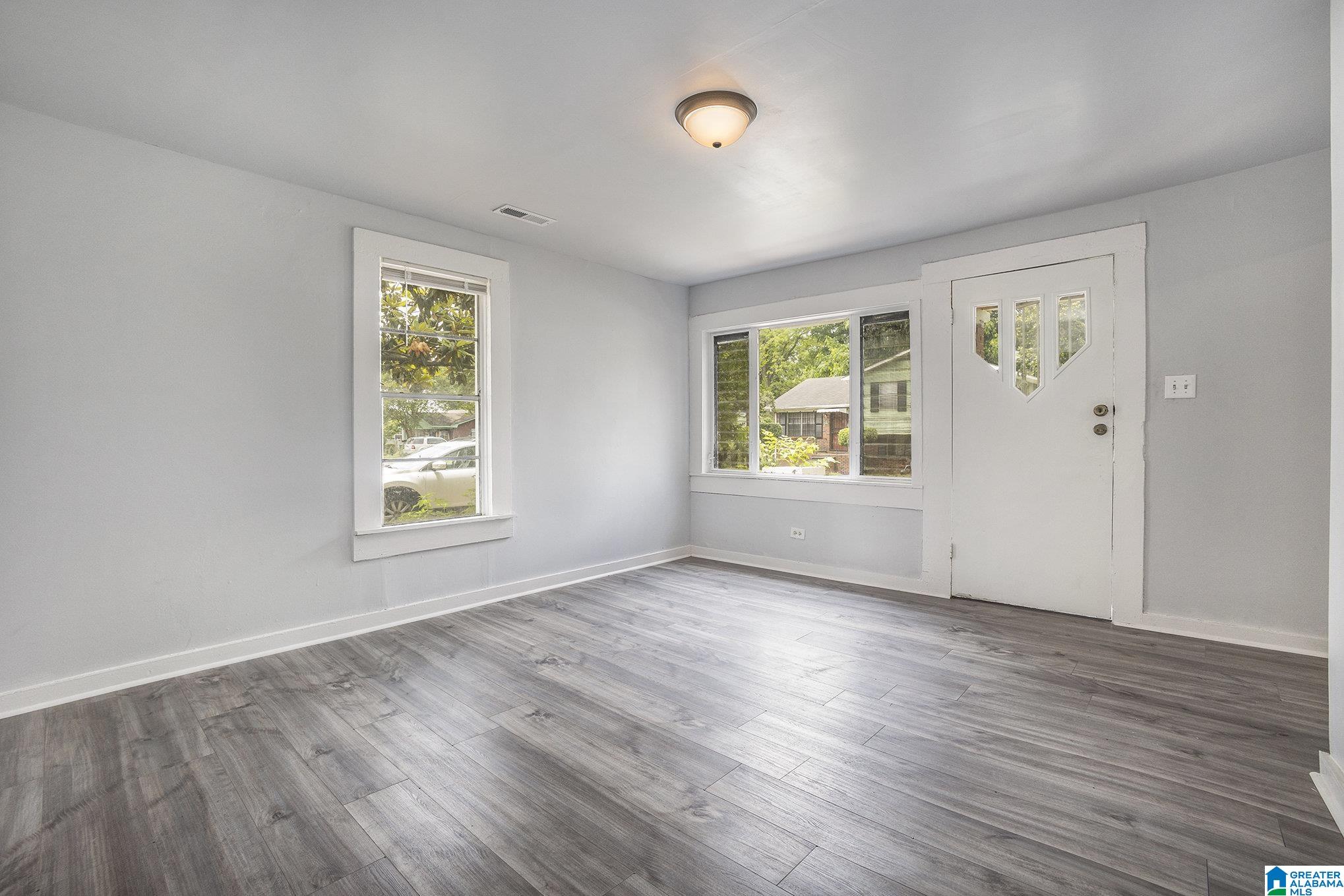 Photo 2 of Sale Pending at 3435 31st Place, Birmingham, AL 35207 | MLS# 21461718 | Listing updated on 2026-08-27