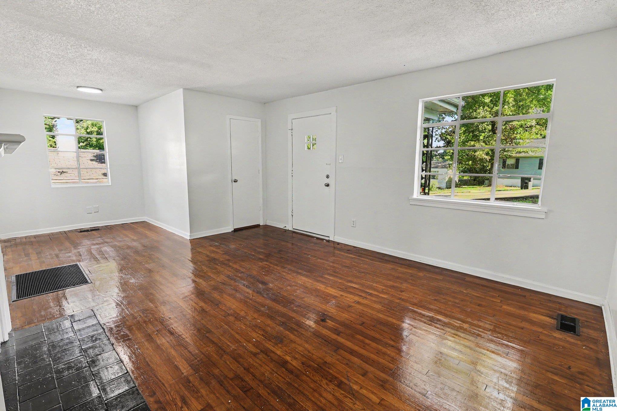 Photo 3 of Single family home for sale at 815 45th St Ensley, Birmingham, AL 35208 | MLS# 21461719 | Listing updated on 2026-08-20