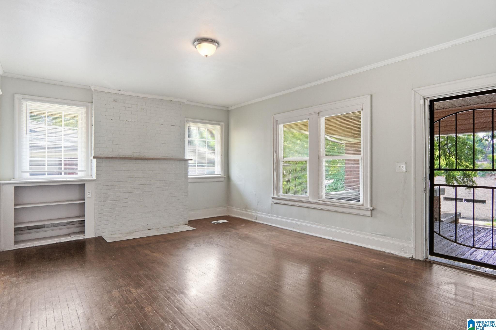Photo 2 of Single family home for sale at 1524 Warrior Rd, Birmingham, AL 35218 | MLS# 21461737 | Listing updated on 2026-08-10