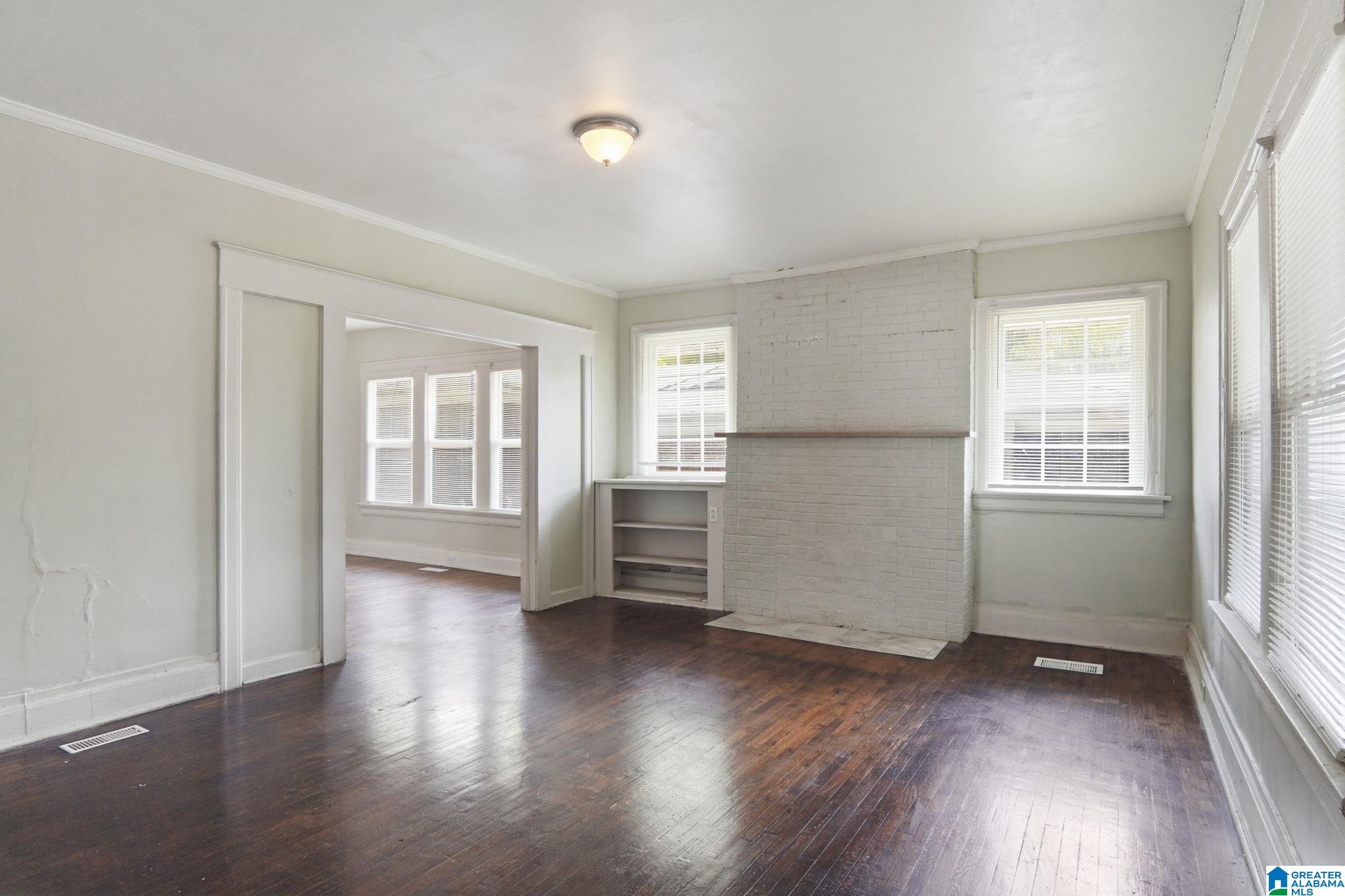 Photo 3 of Single family home for sale at 1524 Warrior Rd, Birmingham, AL 35218 | MLS# 21461737 | Listing updated on 2026-08-10