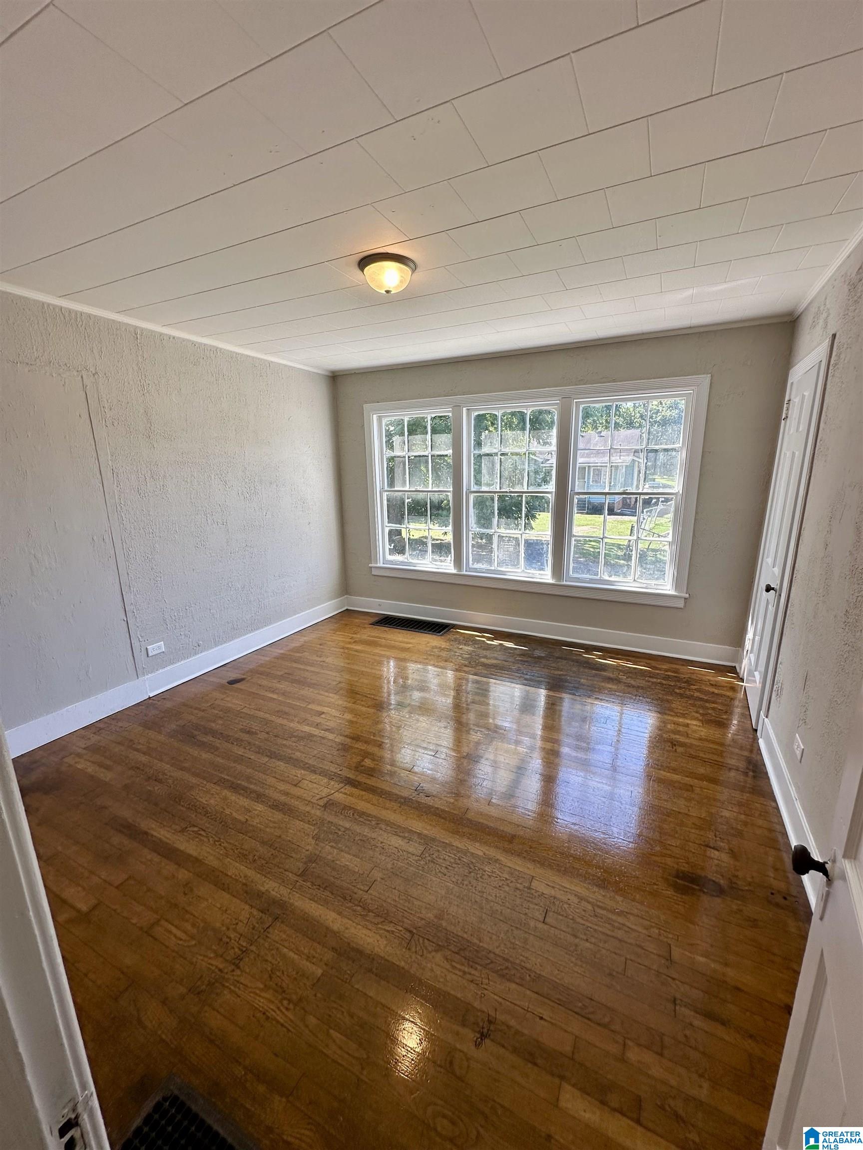 Photo 3 of Single family home for sale at 1813 Virginia St, Birmingham, AL 35217 | MLS# 21461738 | Listing updated on 2026-09-10