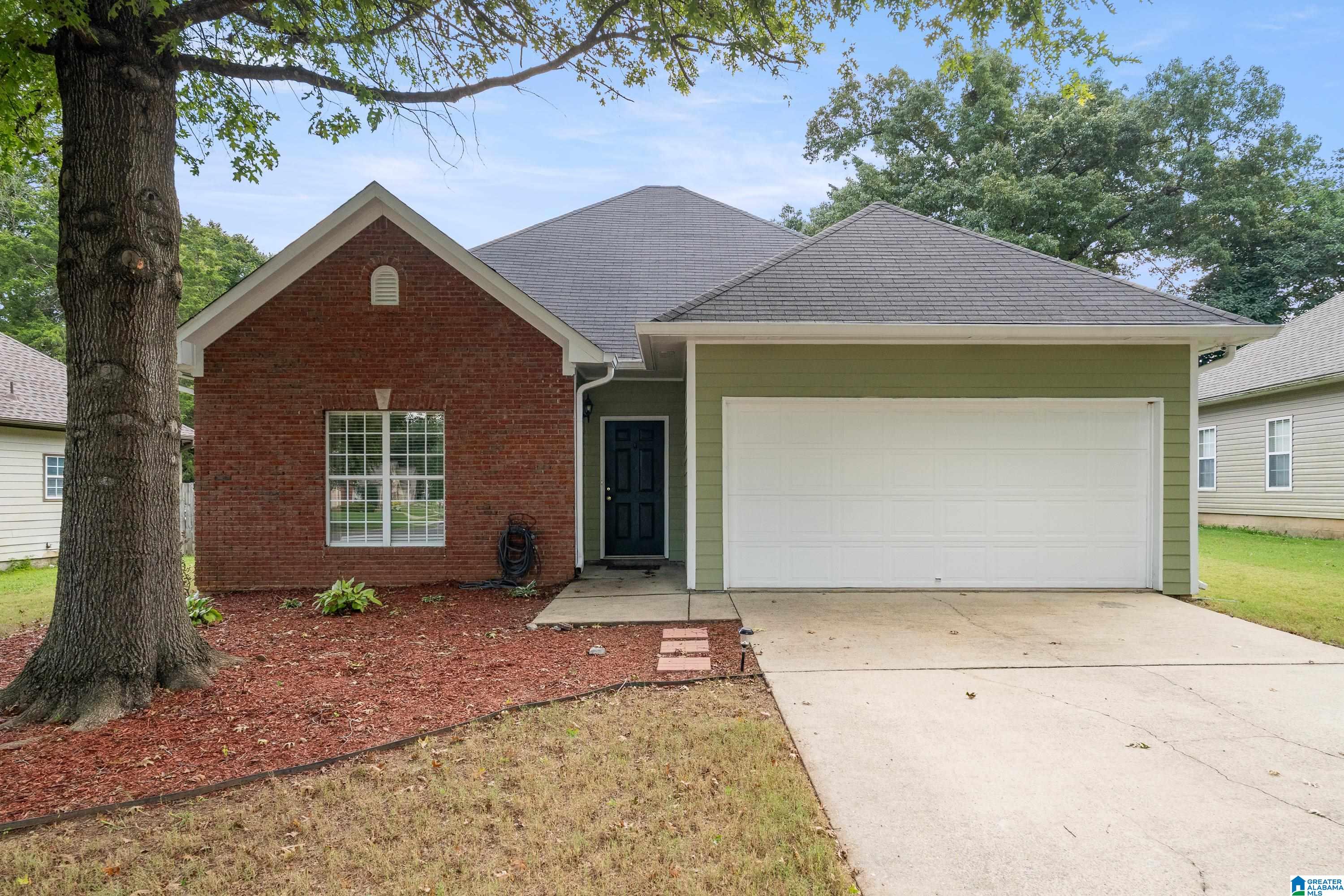 Photo 1 of Sale Pending at 1809 Bristol Rd, Leeds, AL 35094 | MLS# 21461763 | Listing updated on 2026-09-02