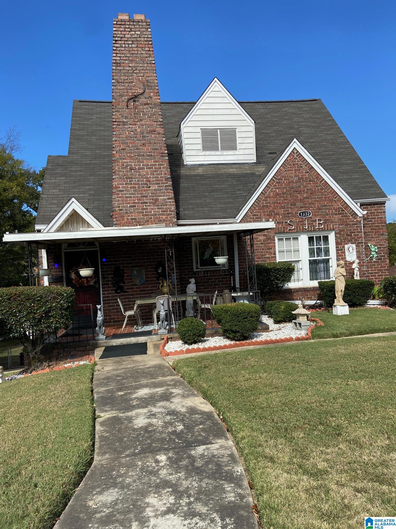 Photo 3 of Single family home for sale at 1332 41st St Ensley, Birmingham, AL 35208 | MLS# 21461771 | Listing updated on 2026-10-21