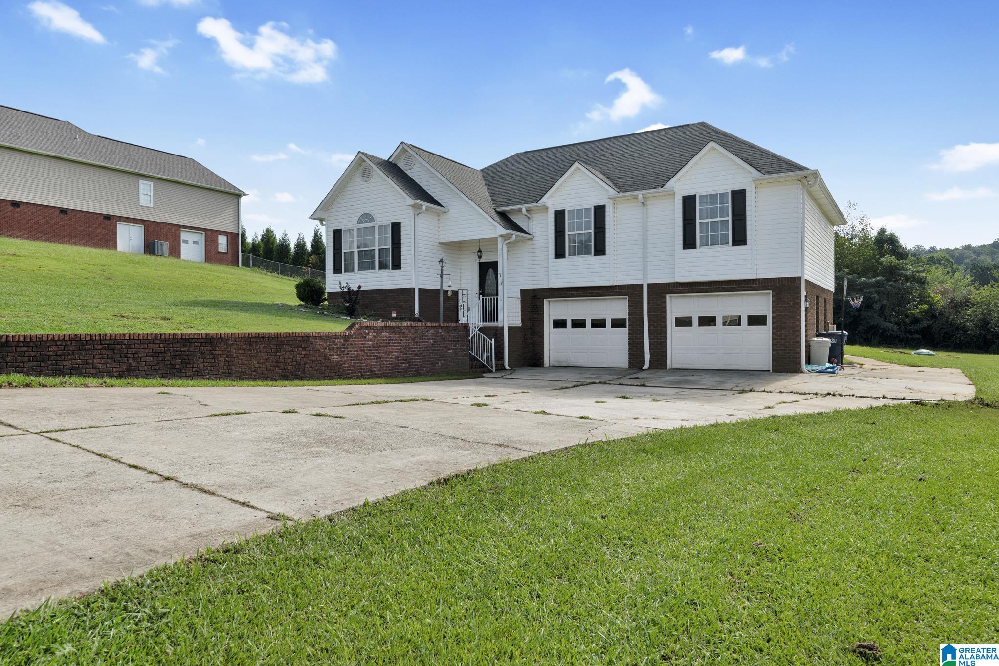 1st image of 908 Ransome Dr, Oneonta, AL 35121 | MLS# 21461843