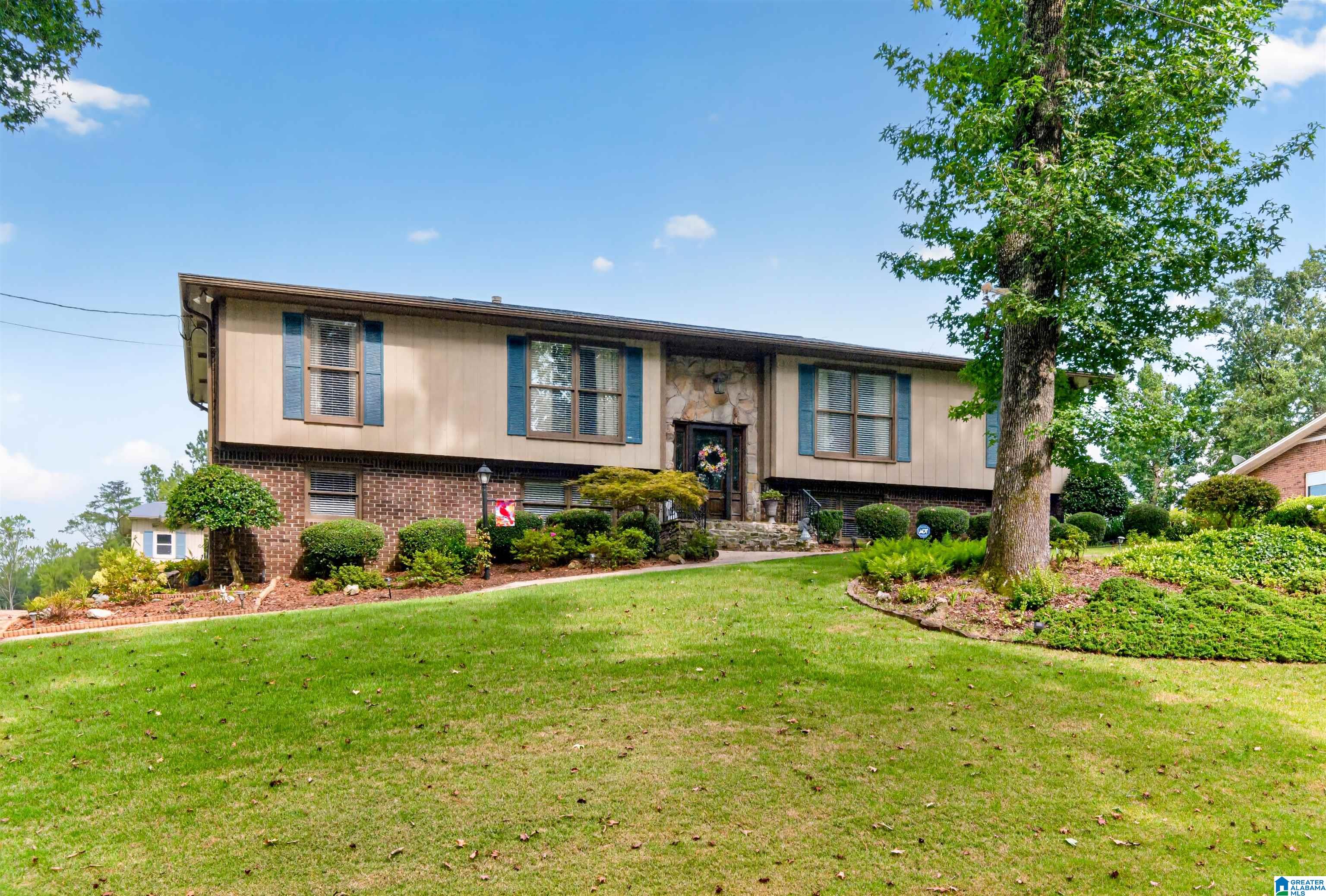 3rd image of 2229 Timberlane Dr, Bessemer, AL 35022 | MLS# 21461850