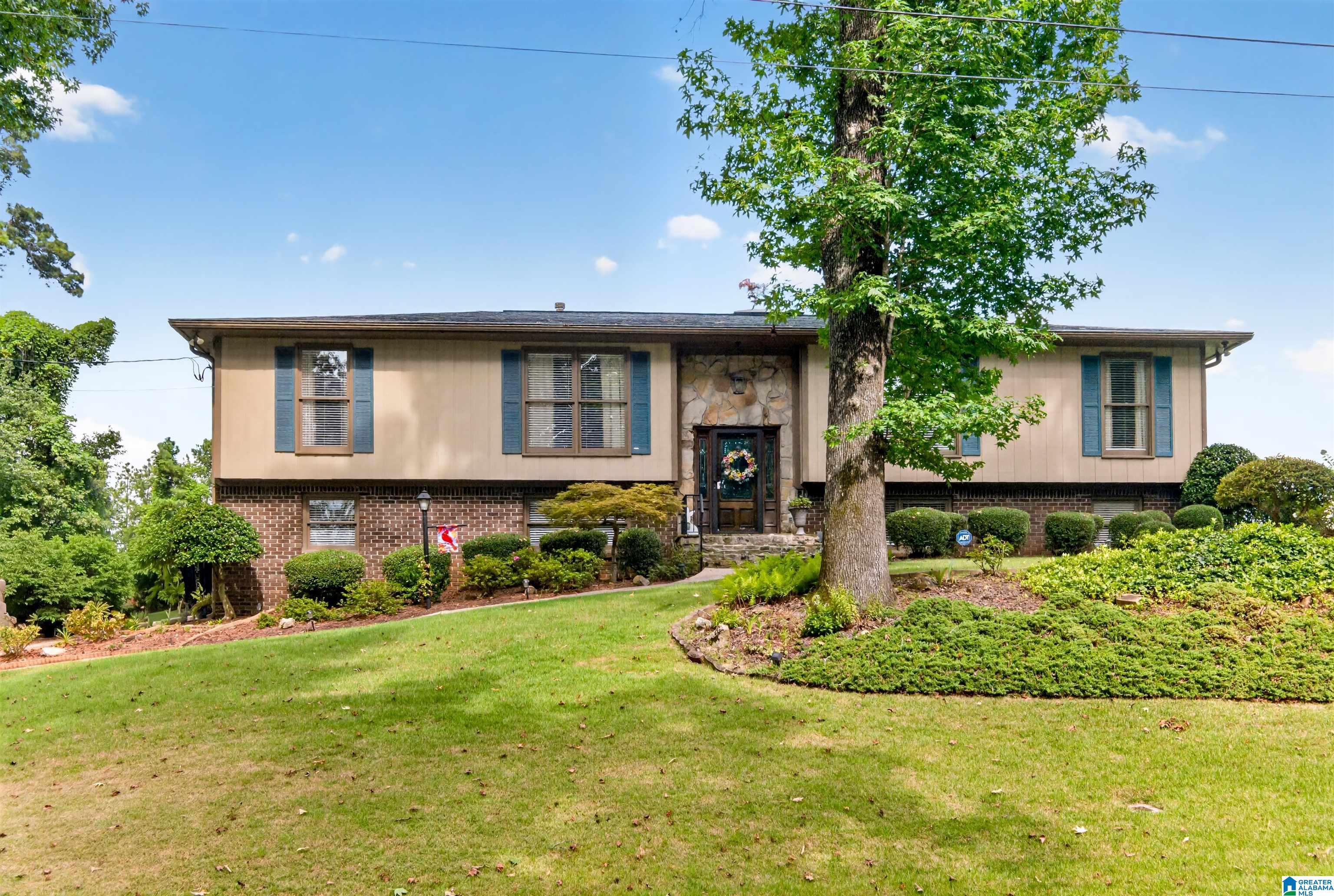 4th image of 2229 Timberlane Dr, Bessemer, AL 35022 | MLS# 21461850