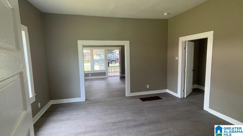 Photo 2 of Single family home for sale at 1332 15th Place Sw, Birmingham, AL 35211 | MLS# 21461853 | Listing updated on 2026-08-27
