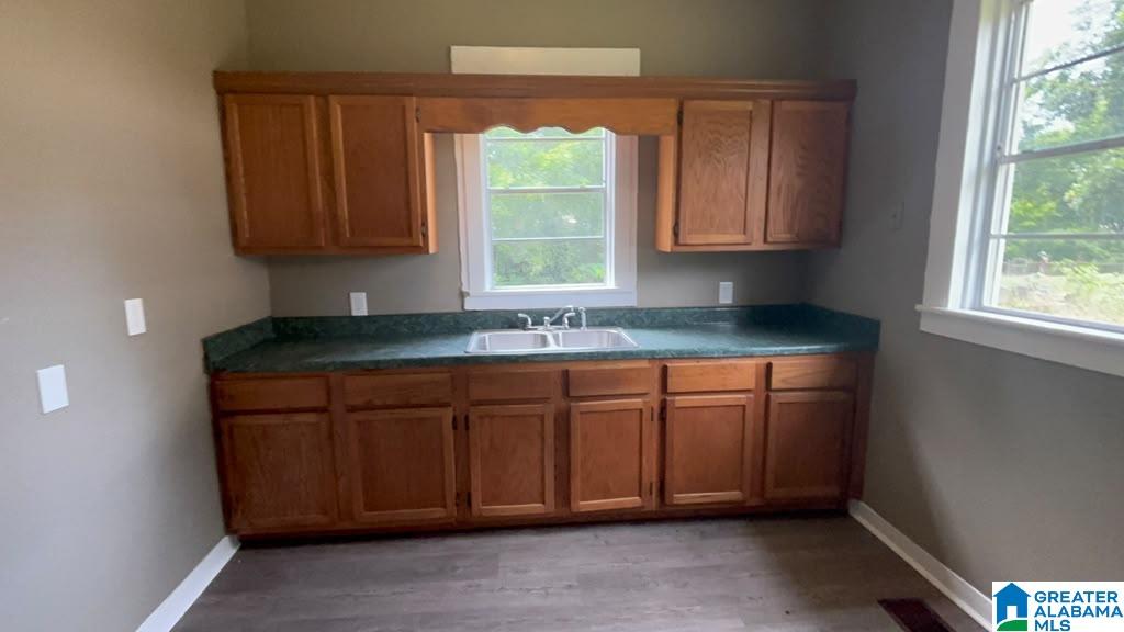 Photo 3 of Single family home for sale at 1332 15th Place Sw, Birmingham, AL 35211 | MLS# 21461853 | Listing updated on 2026-08-27