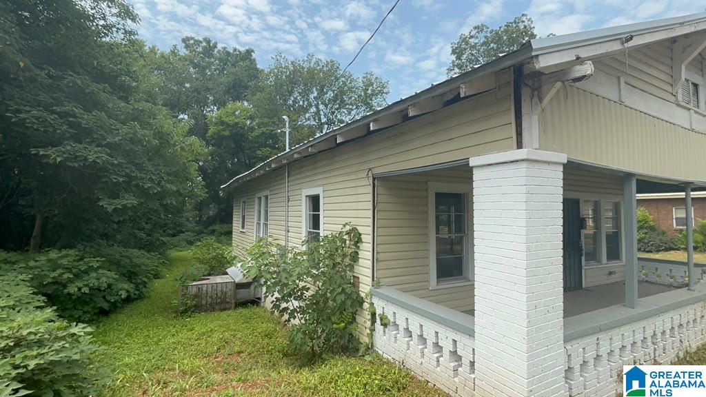 Photo 4 of Single family home for sale at 1332 15th Place SW, Birmingham, AL 35211 | MLS# 21461853 | Listing updated on 2026-08-27