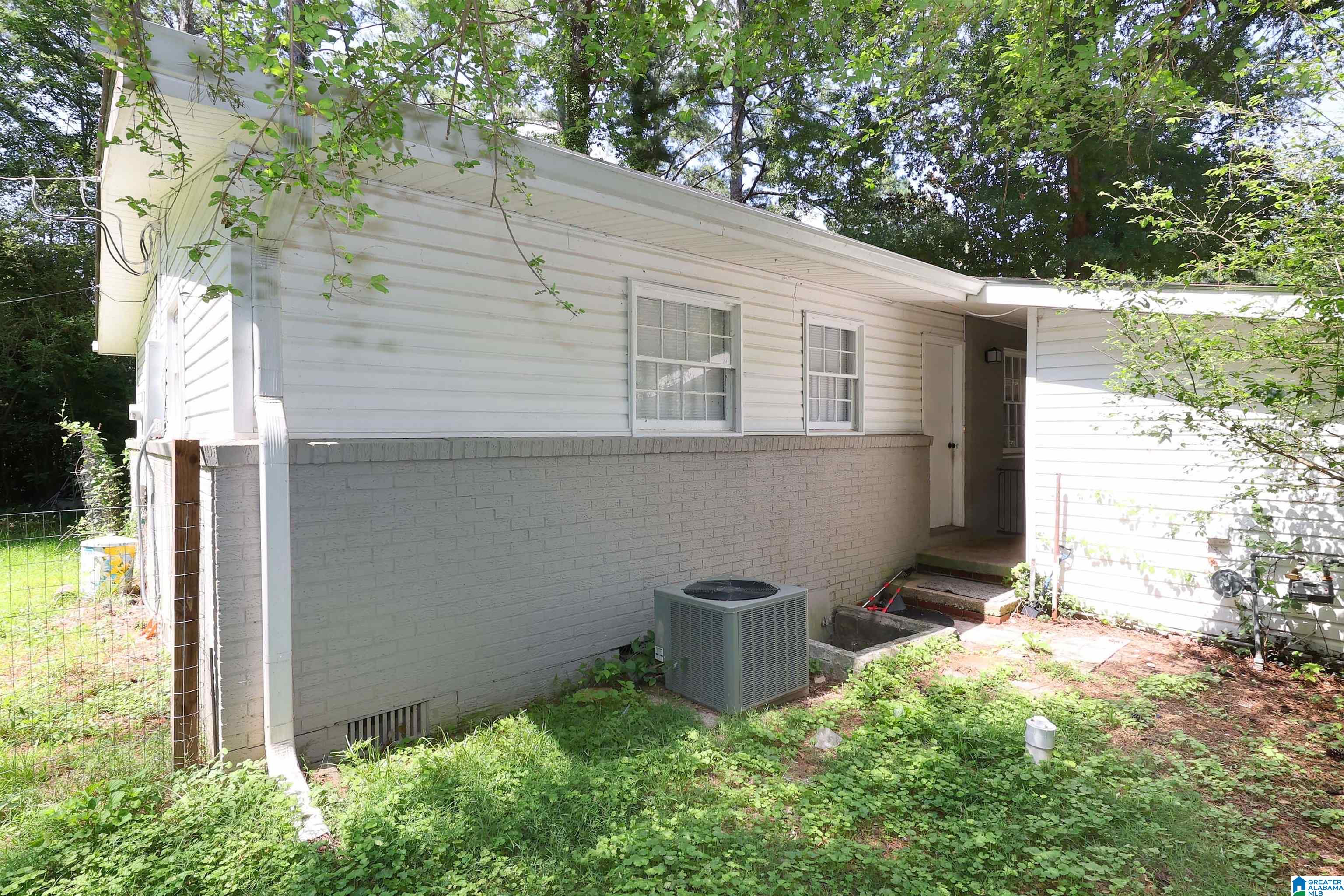 5th image of 508 Kilarney Avenue, Weaver, AL 36277 | MLS# 21461859