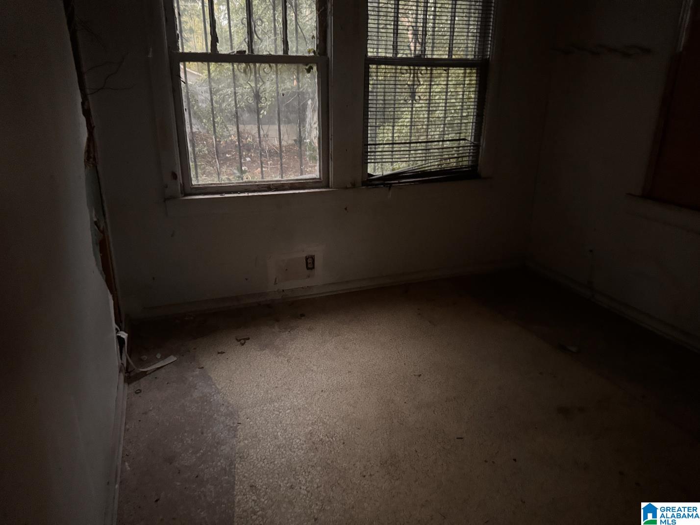 Photo 3 of Single family home for sale at 4617 Avenue S, Birmingham, AL 35208 | MLS# 21461863 | Listing updated on 2026-08-12