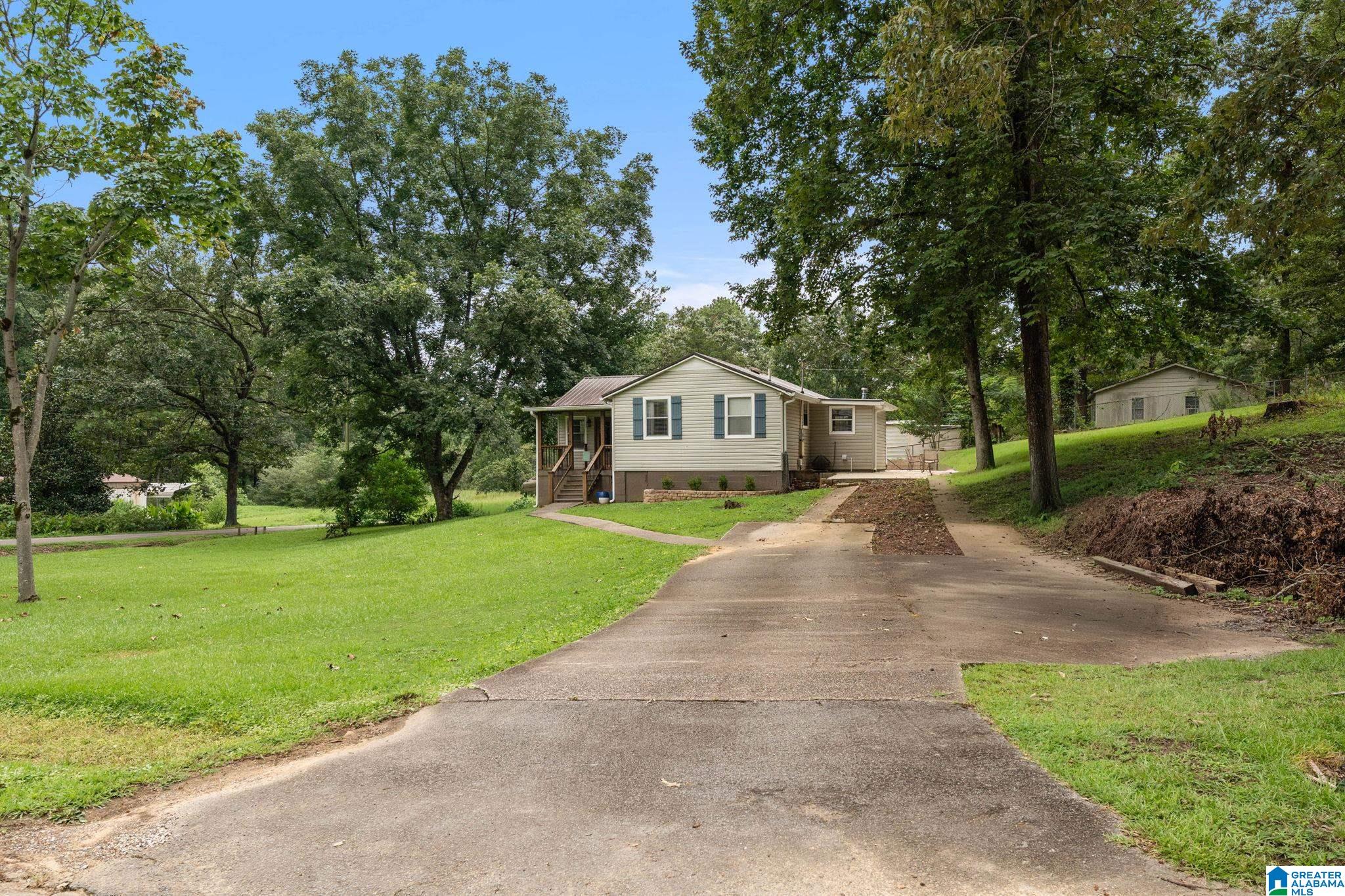 3rd image of 5211 Edgewood Road, Adamsville, AL 35005 | MLS# 21461875