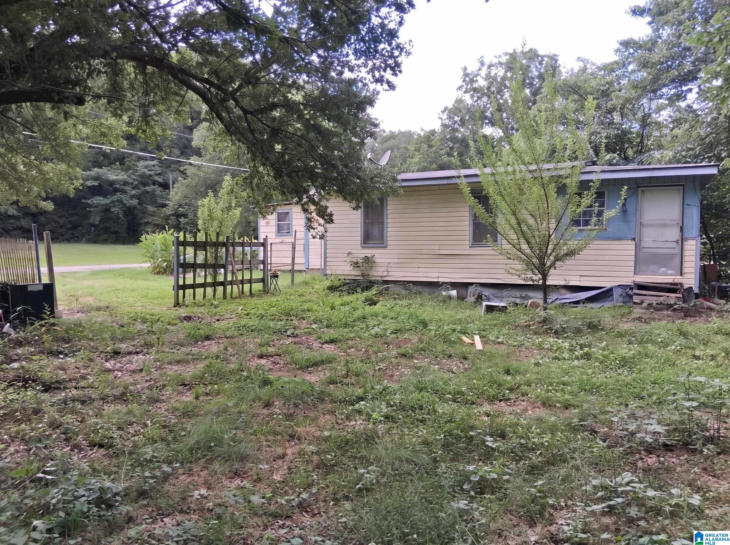 2nd image of 609 Mulberry Avenue, Anniston, AL 36201 | MLS# 21461892