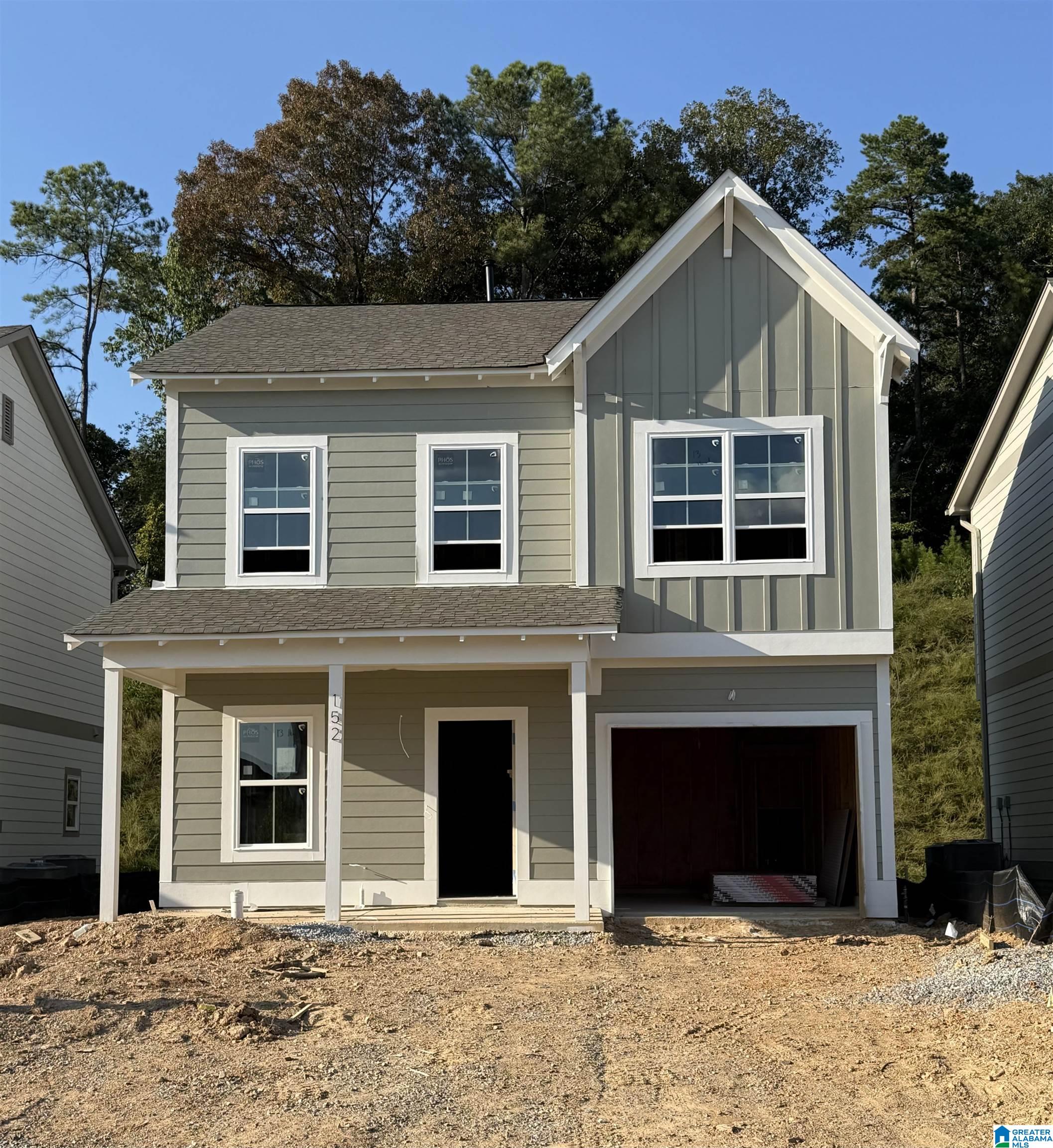 Photo 1 of Single family home for sale at 152 Huntley Ridge Dr, Pelham, AL 35124 | MLS# 21461920 | Listing updated on 2026-09-16