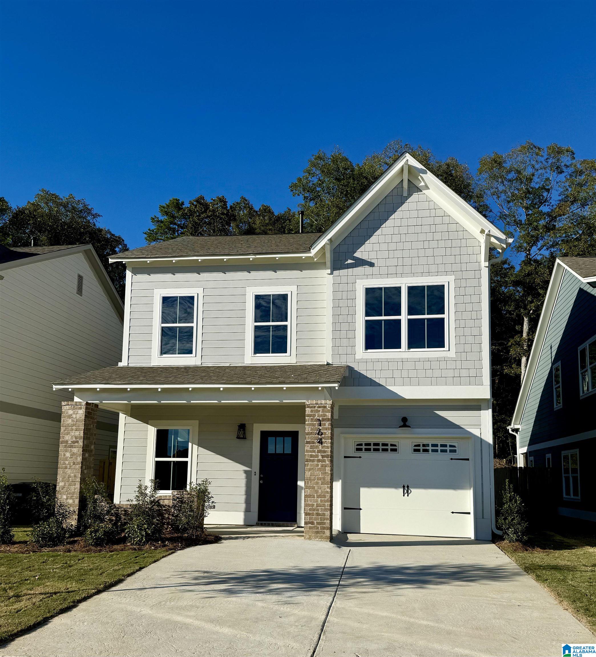 Photo 1 of Single family home for sale at 164 Huntley Ridge Dr, Pelham, AL 35124 | MLS# 21461922 | Listing updated on 2026-10-21