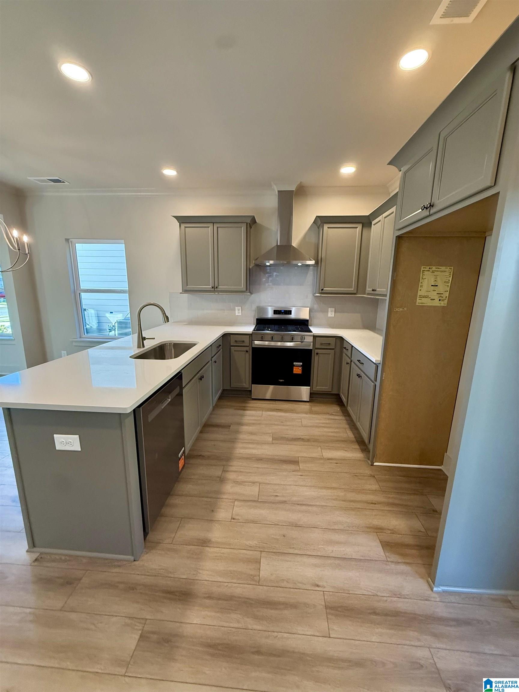 Photo 3 of Single family home for sale at 164 Huntley Ridge Dr, Pelham, AL 35124 | MLS# 21461922 | Listing updated on 2026-10-21