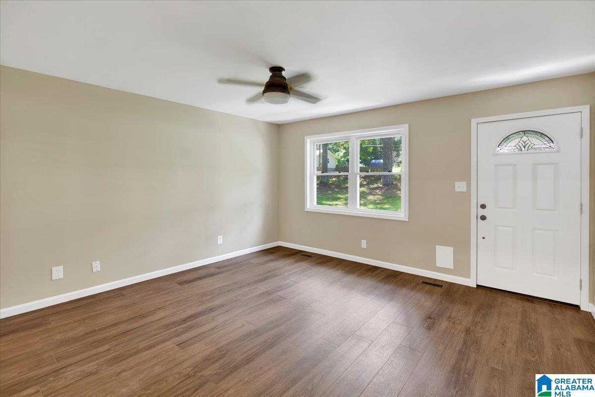 3rd image of 2221 Lisa Ann Dr Se, Leeds, AL 35094 | MLS# 21461934