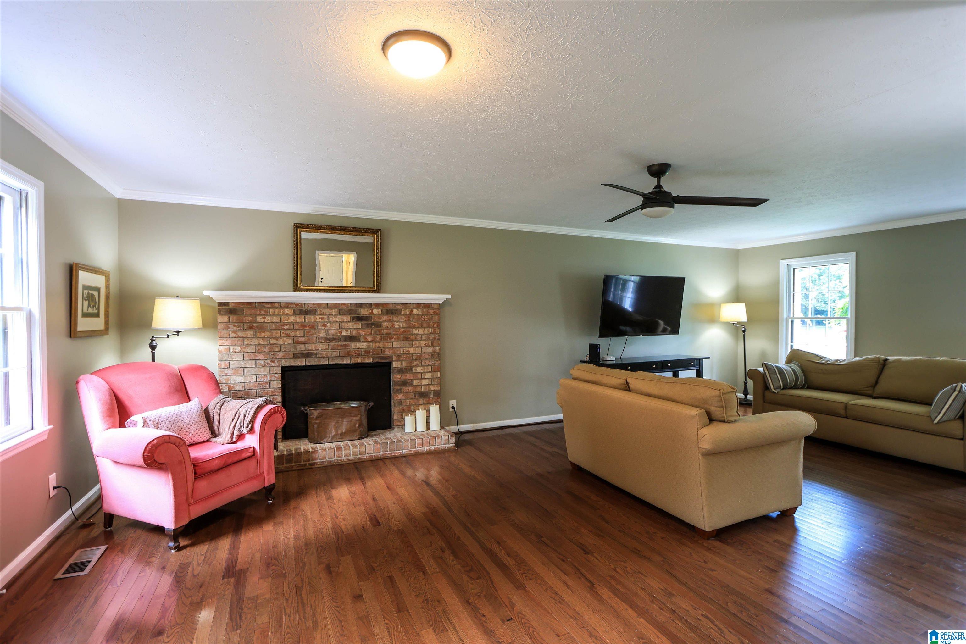 5th image of 805 Edgewood Dr, Anniston, AL 36207 | MLS# 21461945