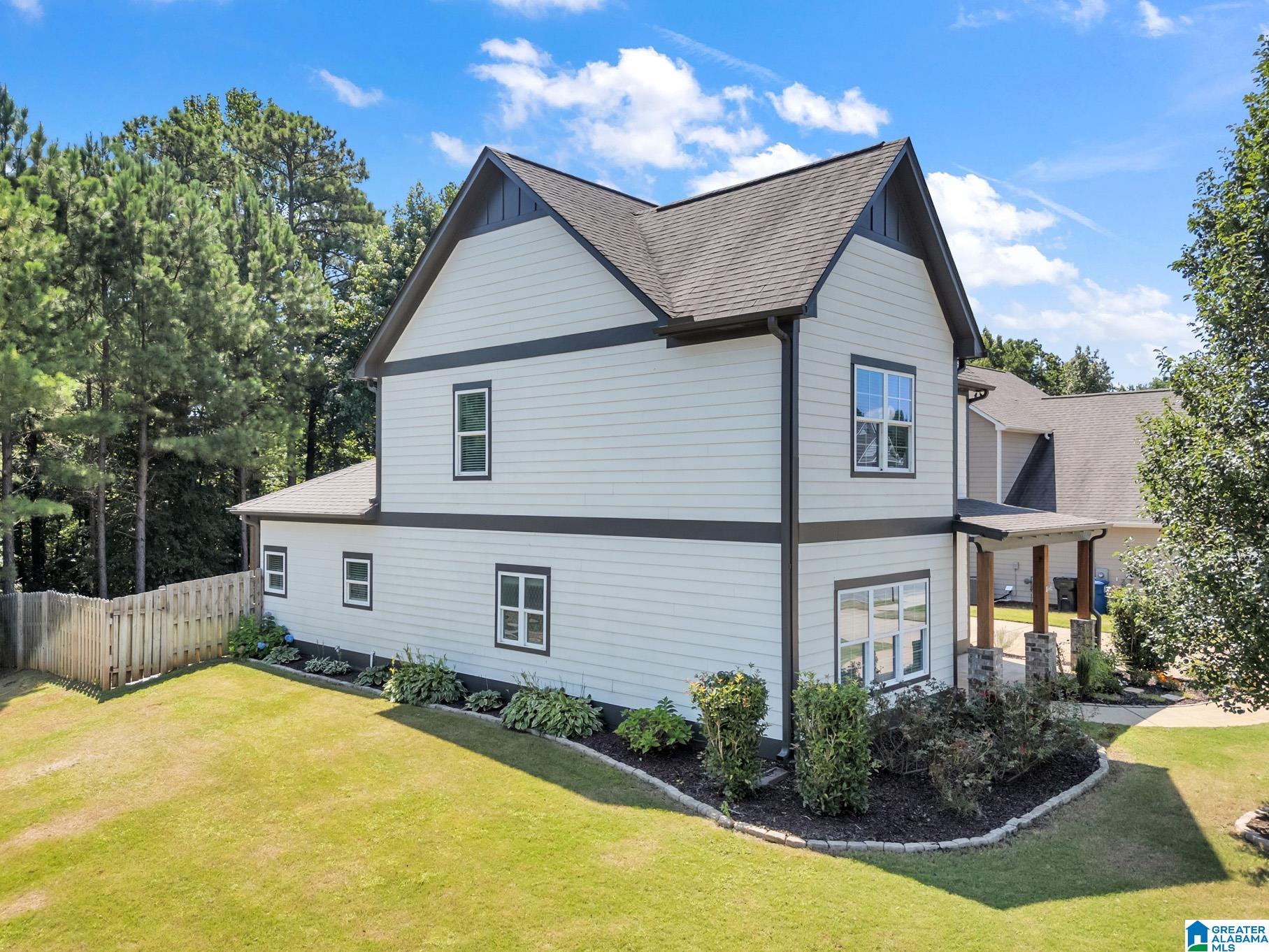 35th image of 305 Lake Ridge Dr, Trussville, AL 35173 | MLS# 21461948