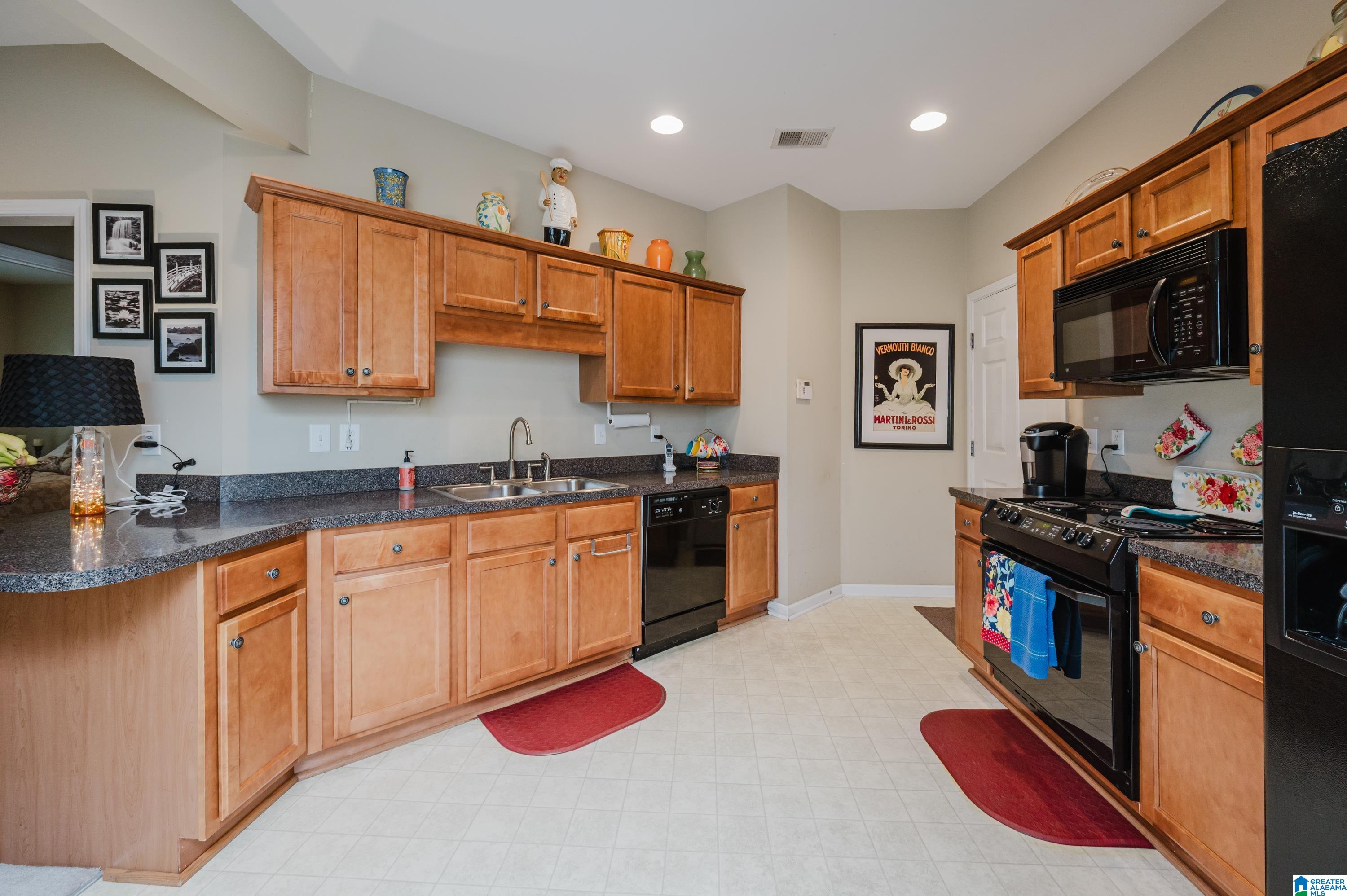 Photo 2 of Townhouse for sale at 548 Reach Dr, Birmingham, AL 35242 | MLS# 21461950 | Listing updated on 2026-09-14