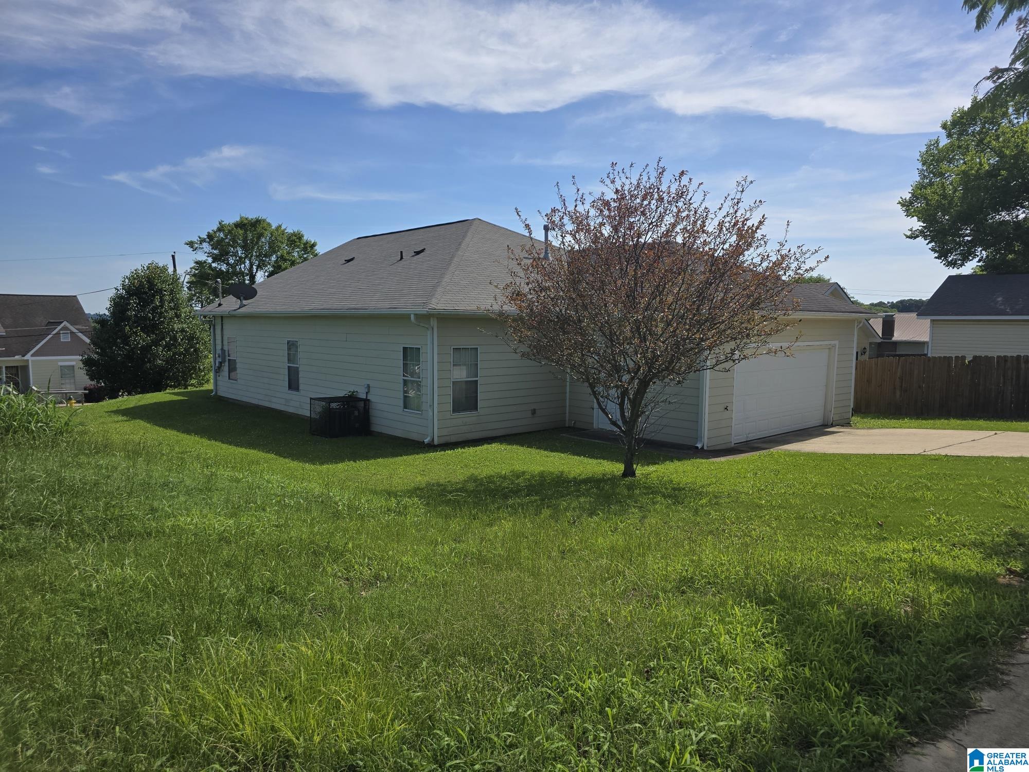 Photo 2 of Single family home for sale at 1020 Trilby St, Birmingham, AL 35214 | MLS# 21461973 | Listing updated on 2026-08-13