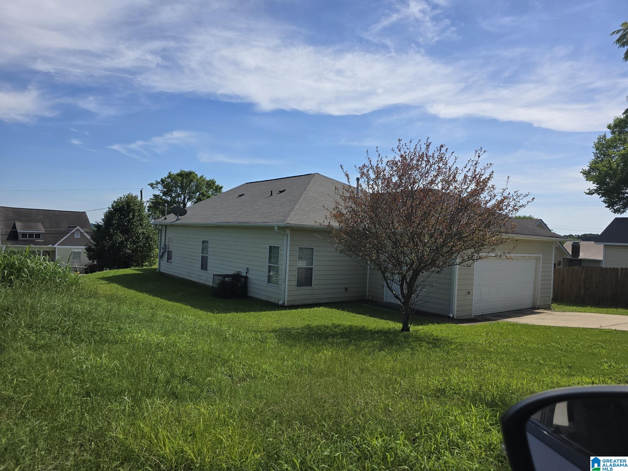 Photo 4 of Single family home for sale at 1020 Trilby St, Birmingham, AL 35214 | MLS# 21461973 | Listing updated on 2026-08-13
