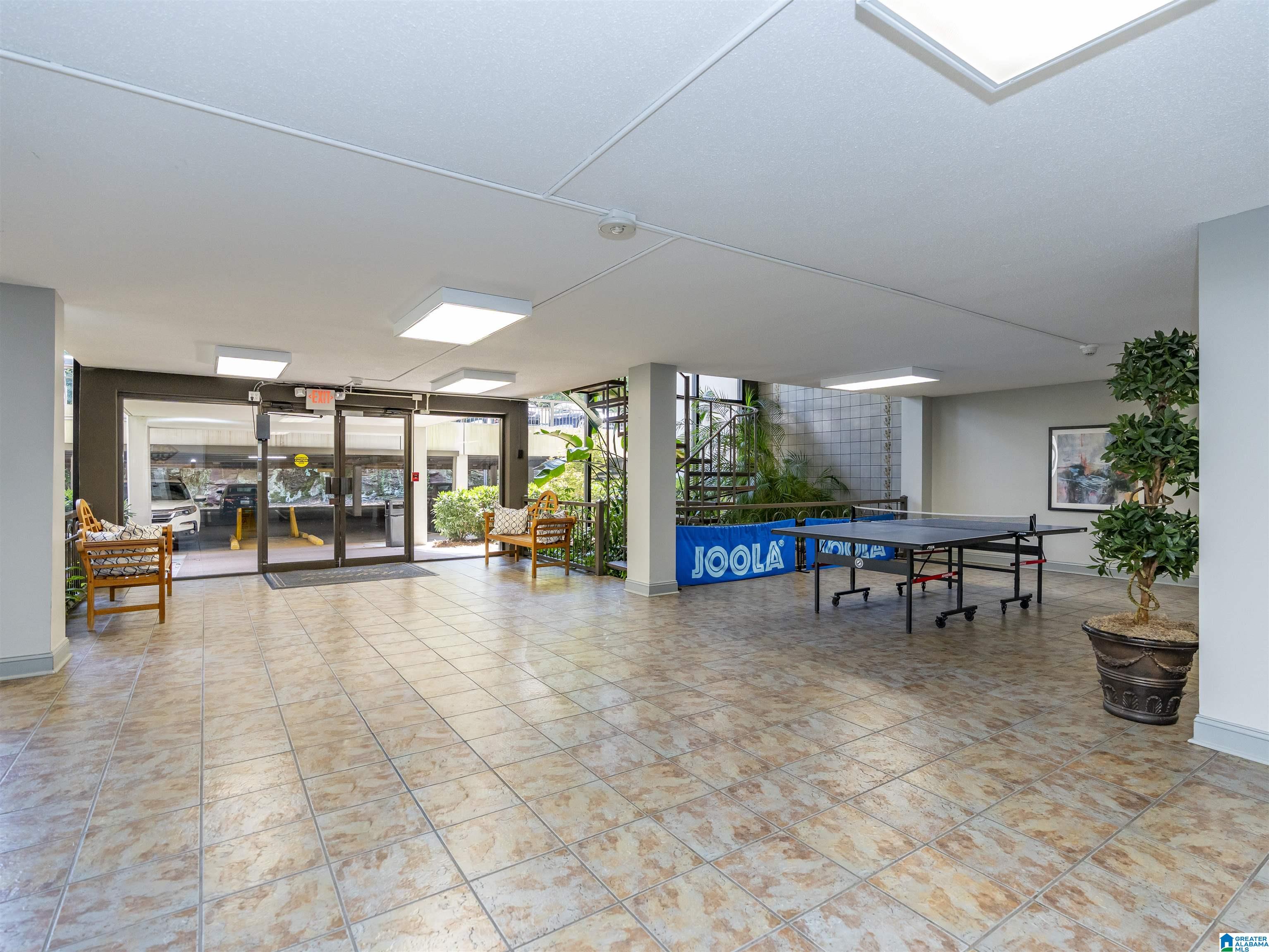4th image of 1120 Beacon Parkway #208, Birmingham, AL 35209 | MLS# 21461979