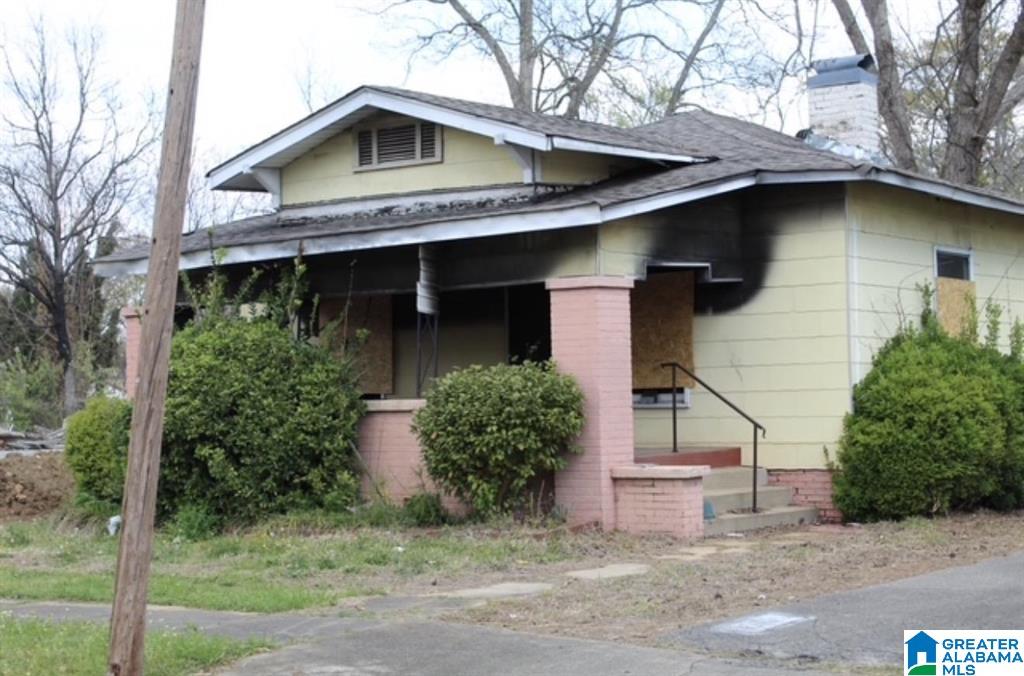 Photo 1 of Sale Pending at 313 72nd Street N, Birmingham, AL 35206 | MLS# 21461984 | Listing updated on 2026-09-17