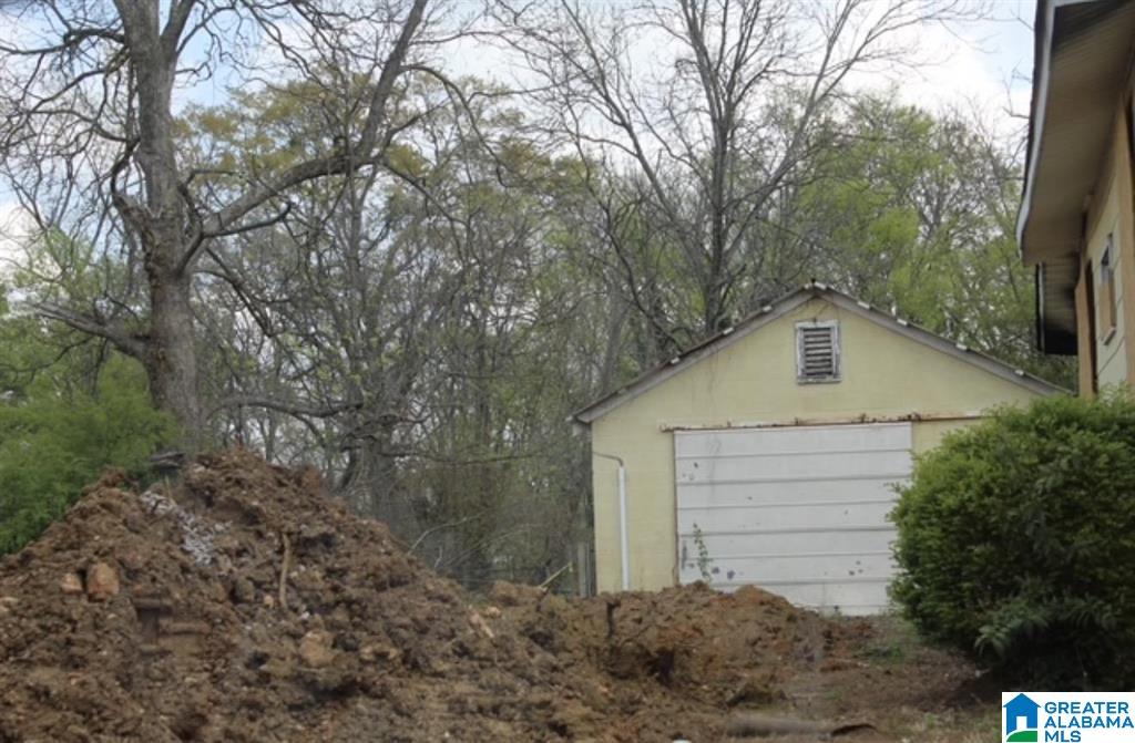 Photo 3 of Sale Pending at 313 72nd Street N, Birmingham, AL 35206 | MLS# 21461984 | Listing updated on 2026-09-17