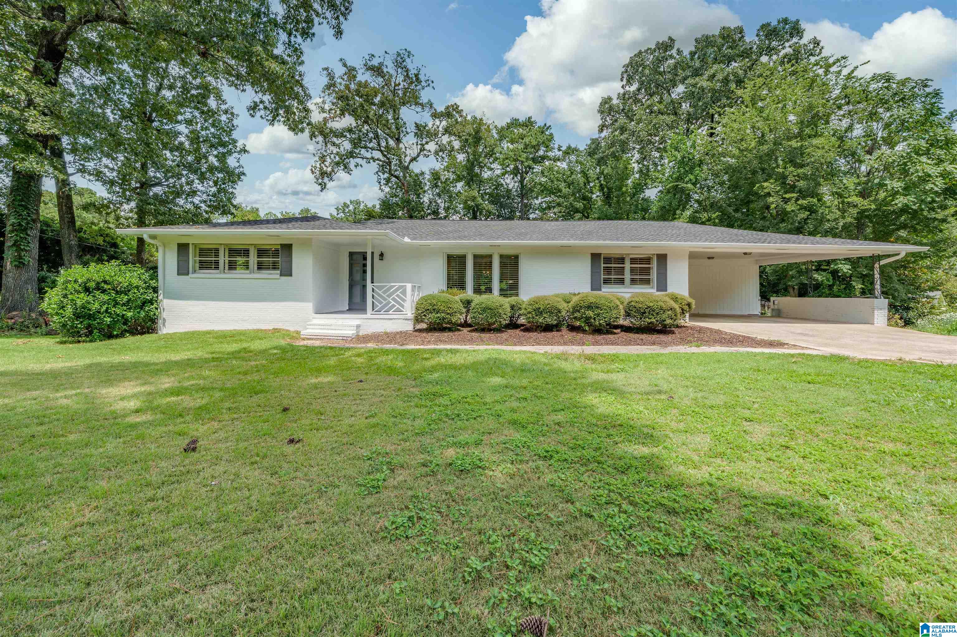 Photo 2 of Sale Pending at 2700 Cherokee Rd, Mountain Brk, AL 35216 | MLS# 21461987 | Listing updated on 2026-08-23