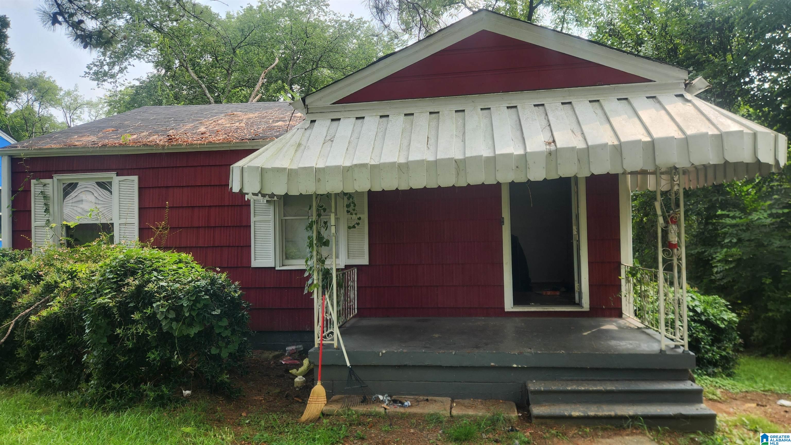 1st image of 11 Wilkes Circle, Birmingham, AL 35228 | MLS# 21461996