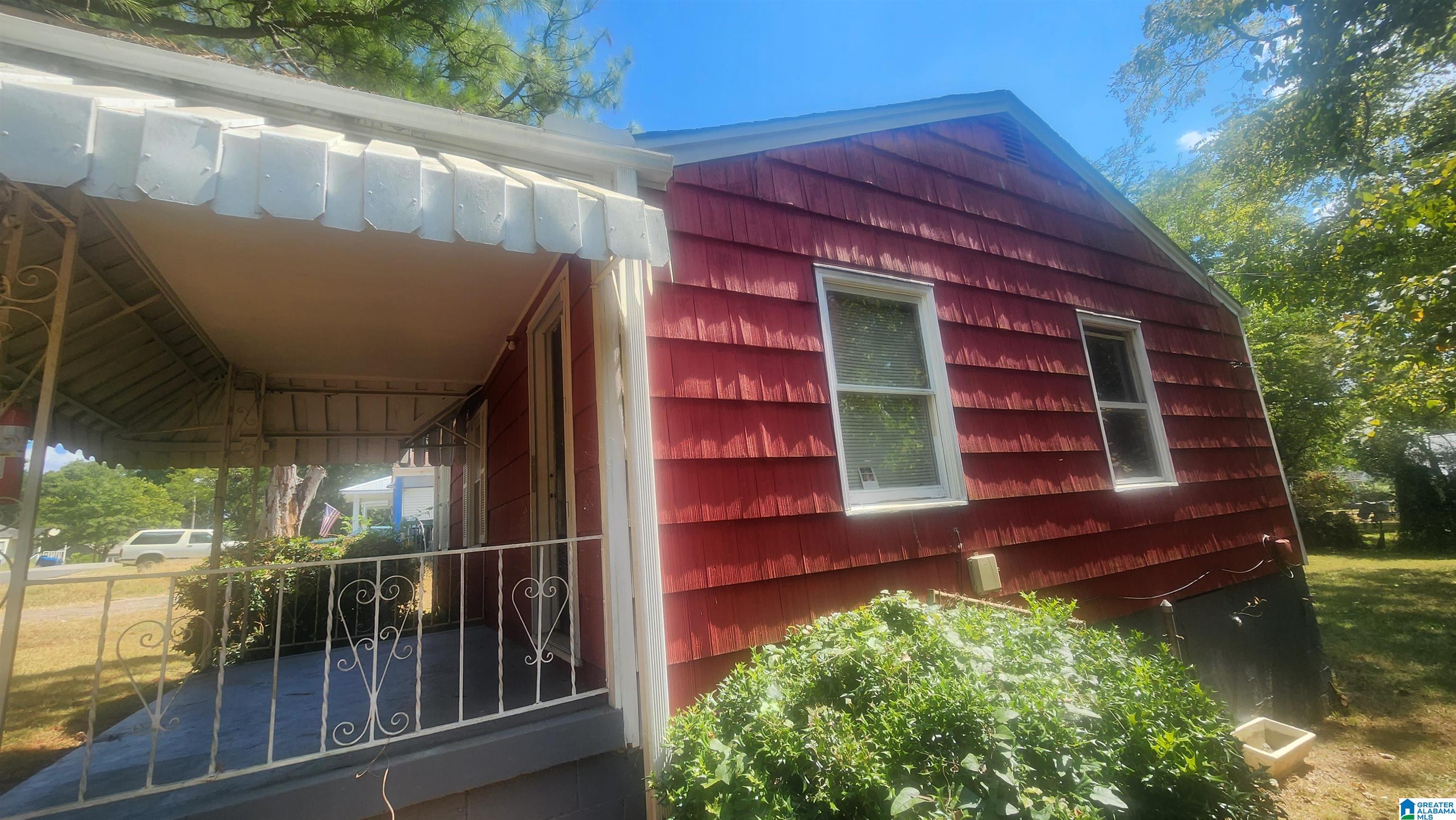 Photo 2 of Single family home for sale at 11 Wilkes Cir, Birmingham, AL 35228 | MLS# 21461996 | Listing updated on 2026-09-14