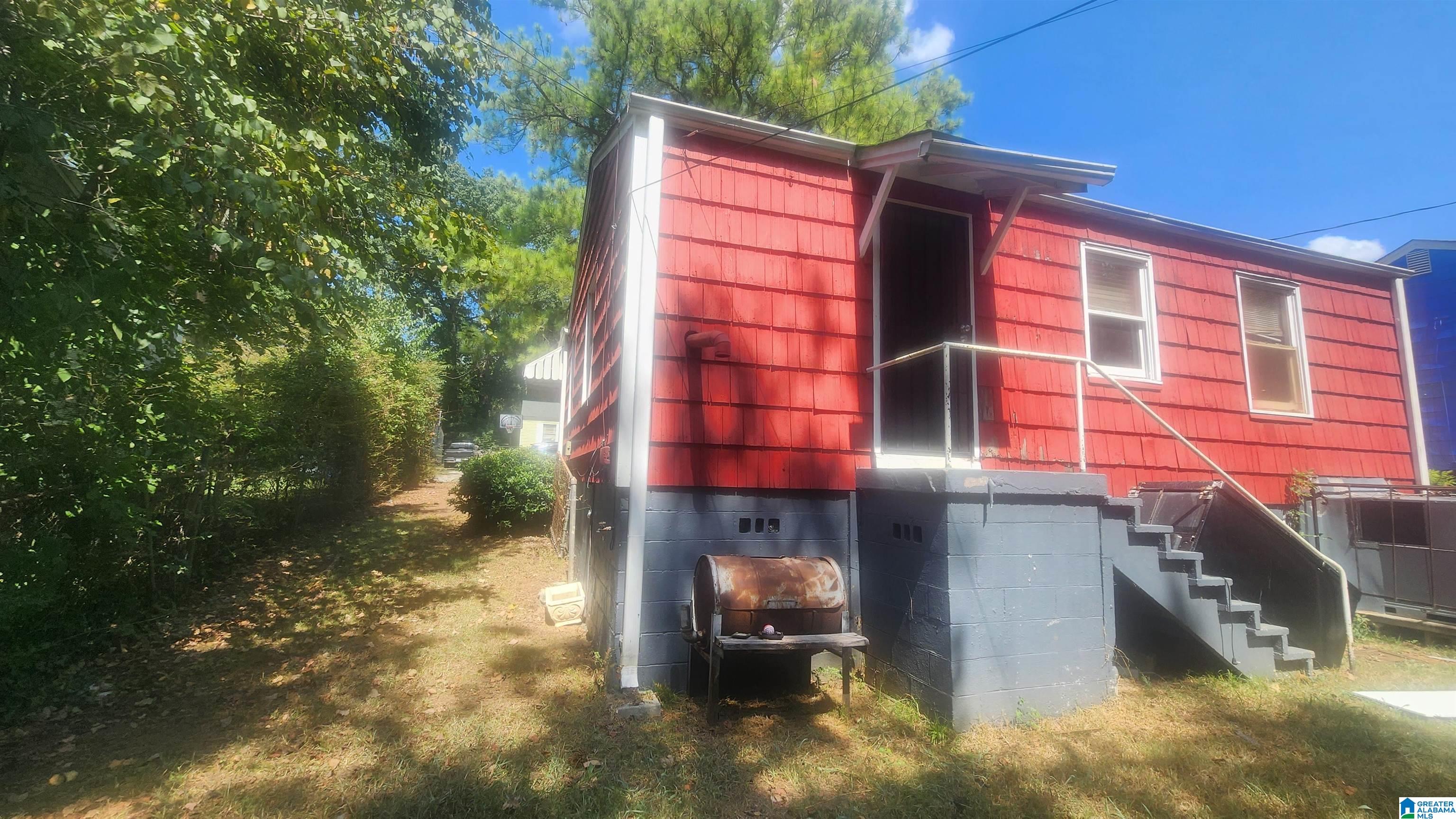 Photo 3 of Single family home for sale at 11 Wilkes Cir, Birmingham, AL 35228 | MLS# 21461996 | Listing updated on 2026-09-14
