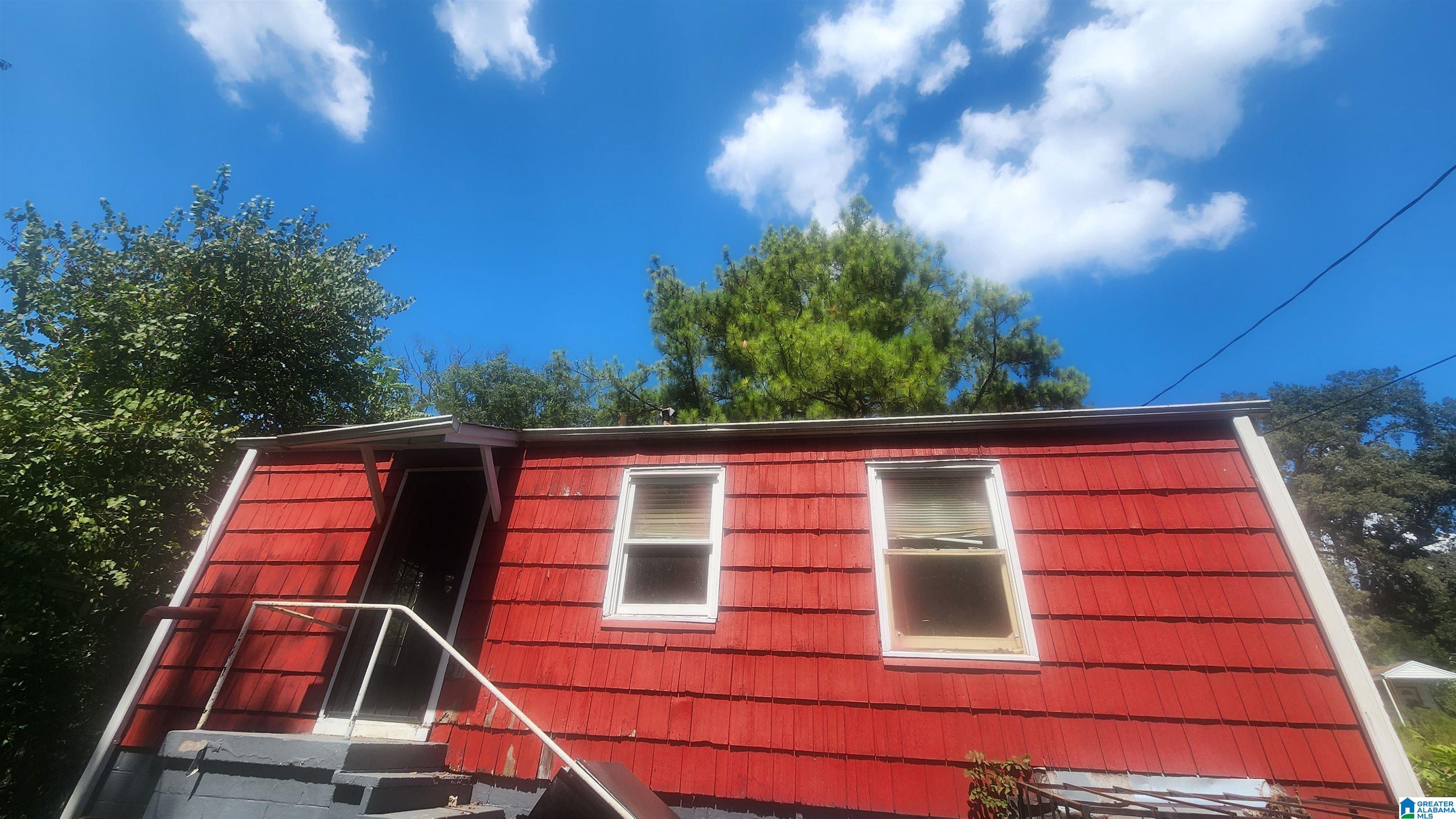 Photo 3 of Single family home for sale at 11 Wilkes Cir, Birmingham, AL 35228 | MLS# 21461996 | Listing updated on 2026-09-14