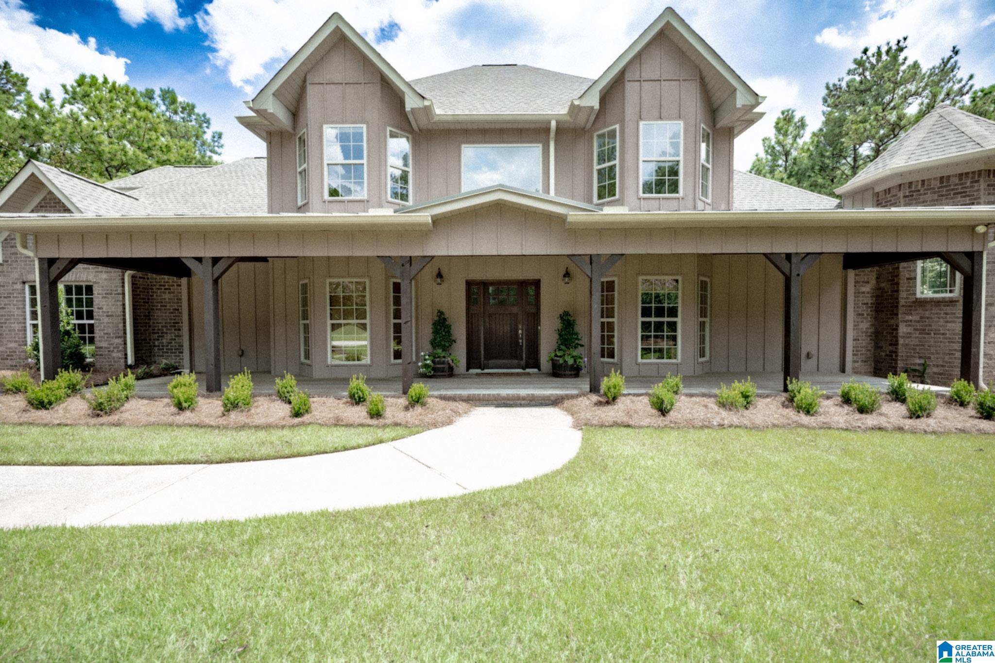 Photo 1 of Single family home for sale at 1035 Tara Dr, Columbiana, AL 35051 | MLS# 21461998 | Listing updated on 2026-09-01