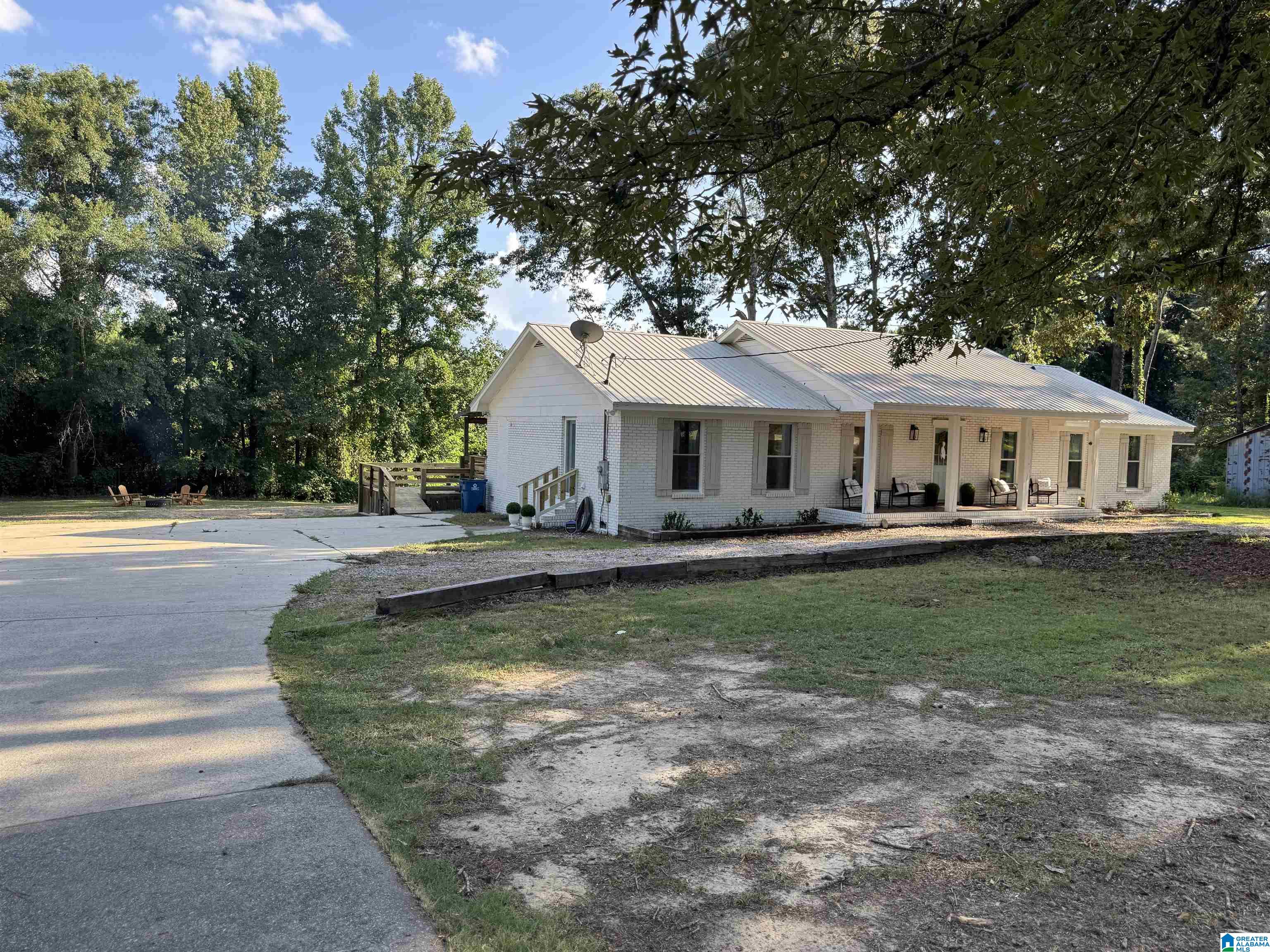 Single family home for sale at 115 1st Avenue, JEMISON, AL 35085 | MLS# 21462001