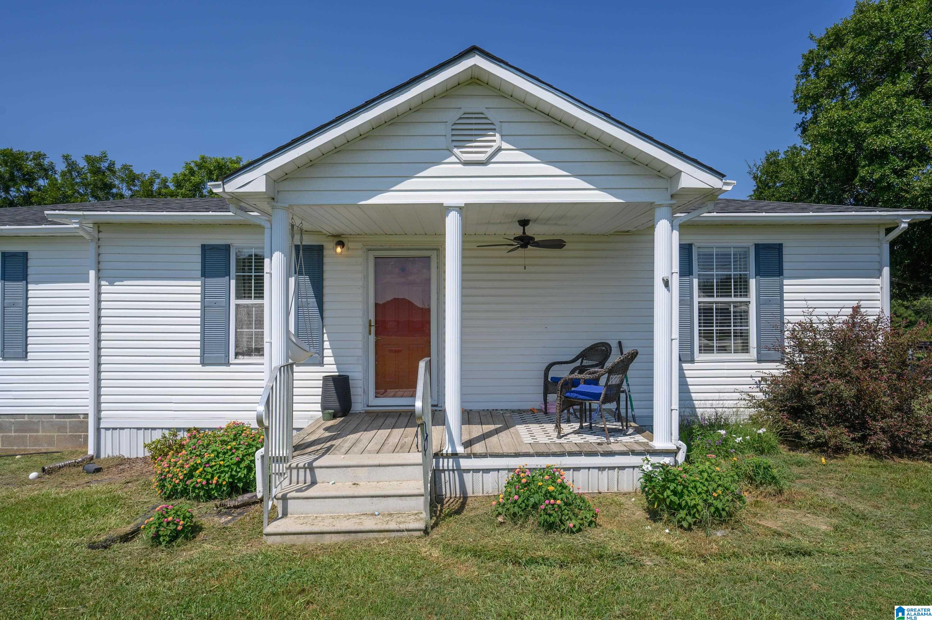 Photo 3 of Single family home for sale at 4555 County Rd 633, Clanton, AL 35045 | MLS# 21462014 | Listing updated on 2026-09-10