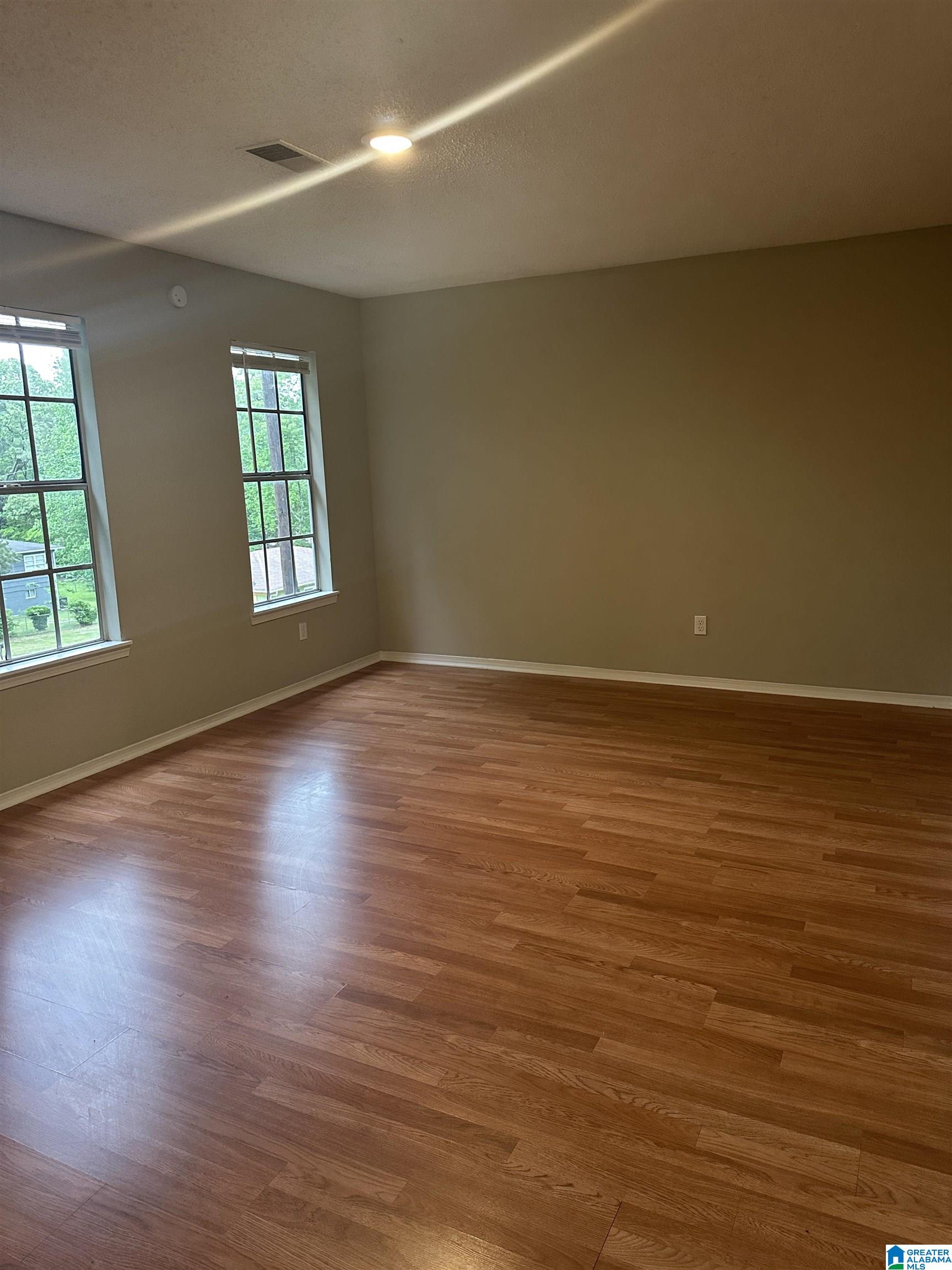 2nd image of 7116 6th Court S, Birmingham, AL 35206 | MLS# 21462027