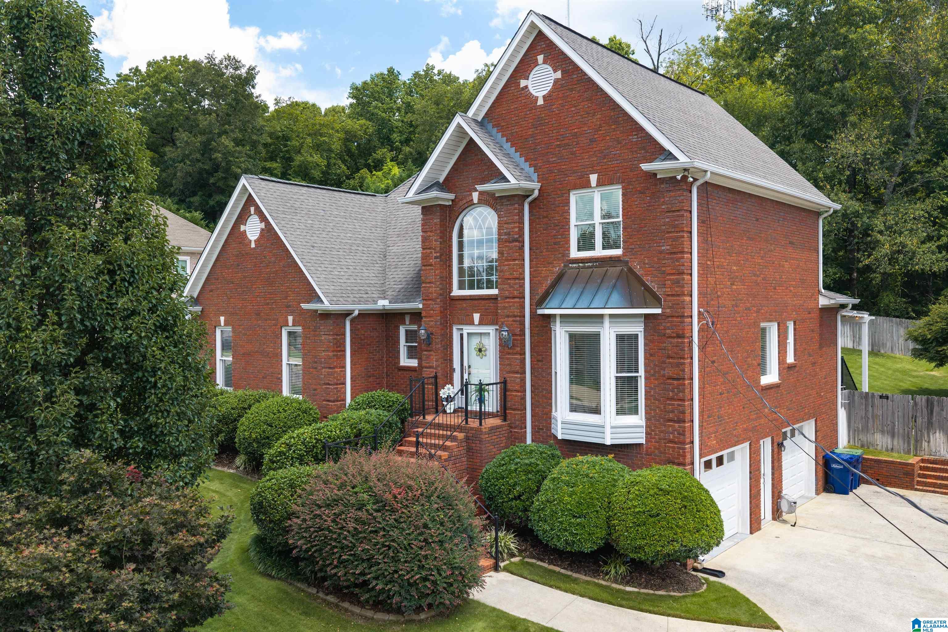2nd image of 132 Newgate Road, Alabaster, AL 35007 | MLS# 21462052
