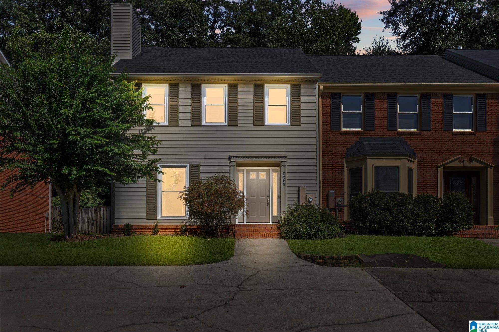 2nd image of 504 Old Rocky Ridge Lane, Vestavia Hills, AL 35216 | MLS# 21462071
